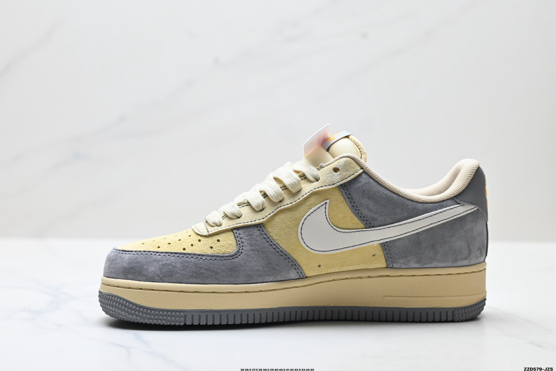 NIKE AIR FORCE 1‘07 LV8 LX1988-839 NIKE AIR FORCE 1‘07 LV8 LX1988-839