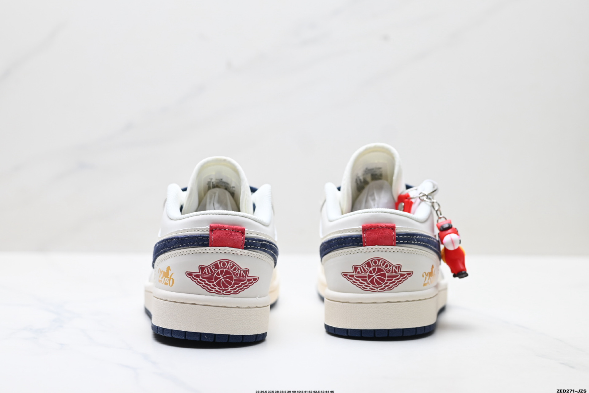 Nike Air Jordan 1 Low AJ1乔1低帮休闲板鞋 JP2076-121 Nike Air Jordan 1 Low AJ1乔1低帮休闲板鞋 JP2076-121