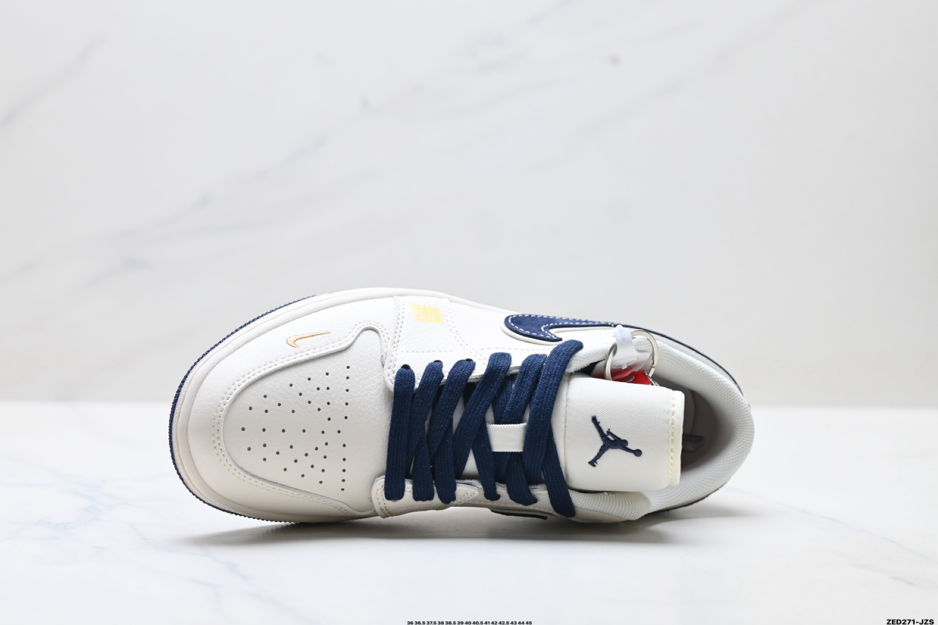 Nike Air Jordan 1 Low AJ1乔1低帮休闲板鞋 JP2076-121 Nike Air Jordan 1 Low AJ1乔1低帮休闲板鞋 JP2076-121