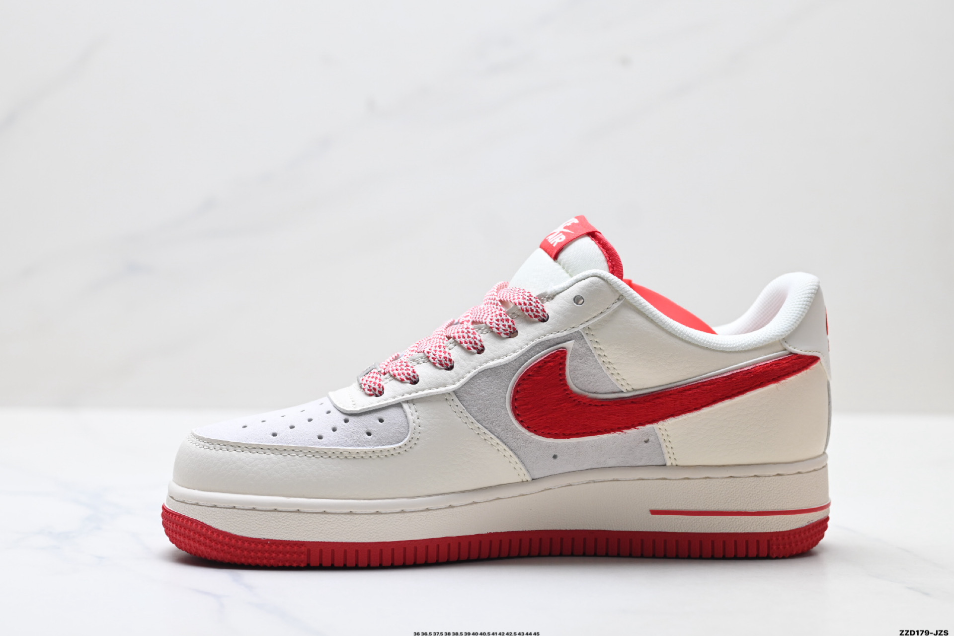 NIKE AIR FORCE 1‘07 LV8 HT5088-626