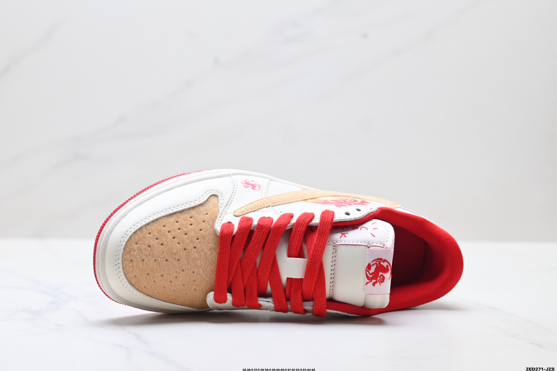 Nike Air Jordan 1 x Travis Scott AJ1倒勾 乔一倒钩 ‘DIY’定制 耐克 低帮文化篮球鞋 FC1688-250