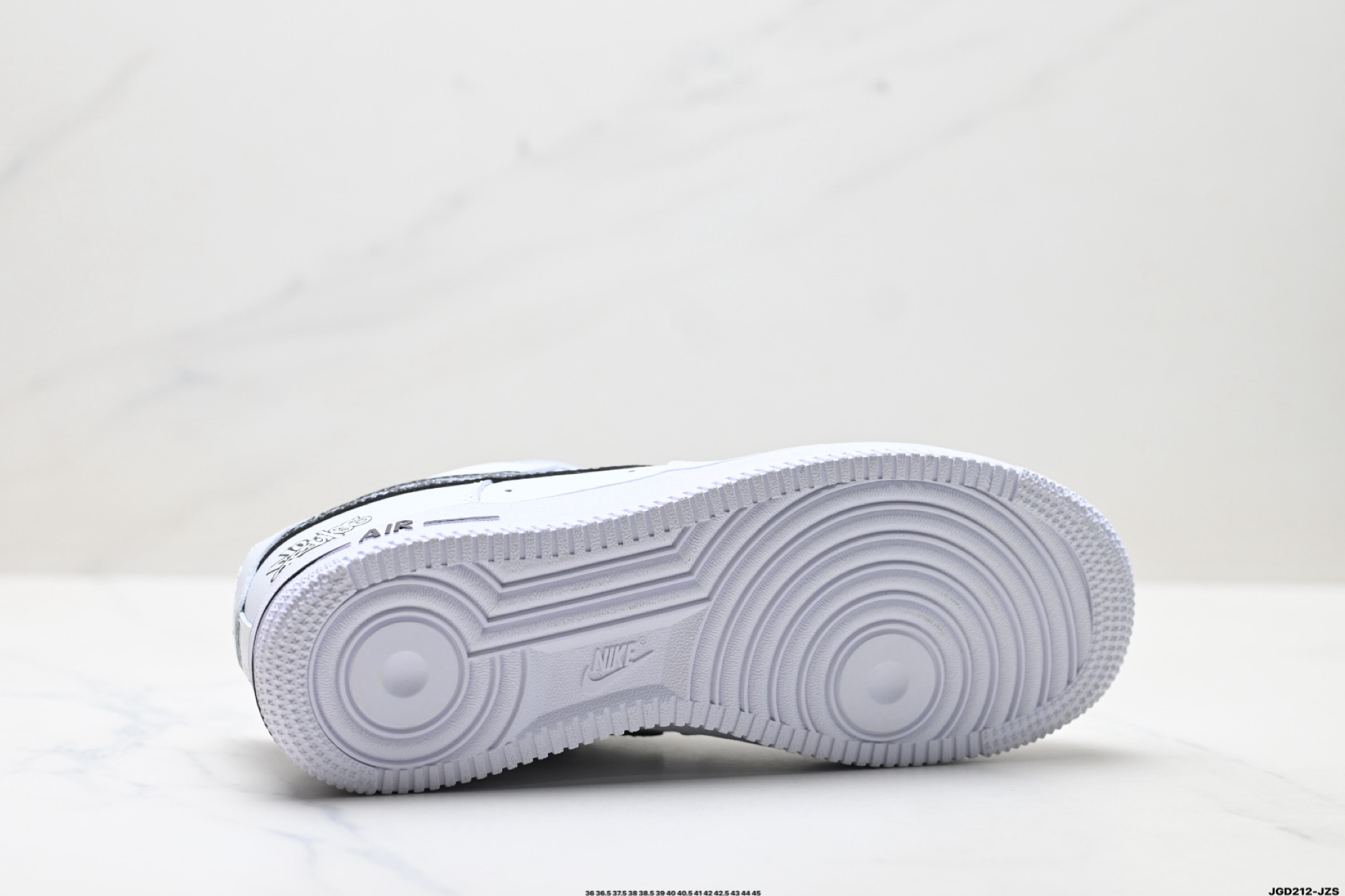 NIKE AIR FORCE 1‘07 ZH0316-126-Top High Quatity Cheap Sneakers Fashion Clothing Clothes Bags handbags Shoes of all Brand wholesale With The best Quality And Beautiful Price from China Factory Chinese suppliers wholesaler seller NIKE AIR FORCE 1‘07 ZH0316-126