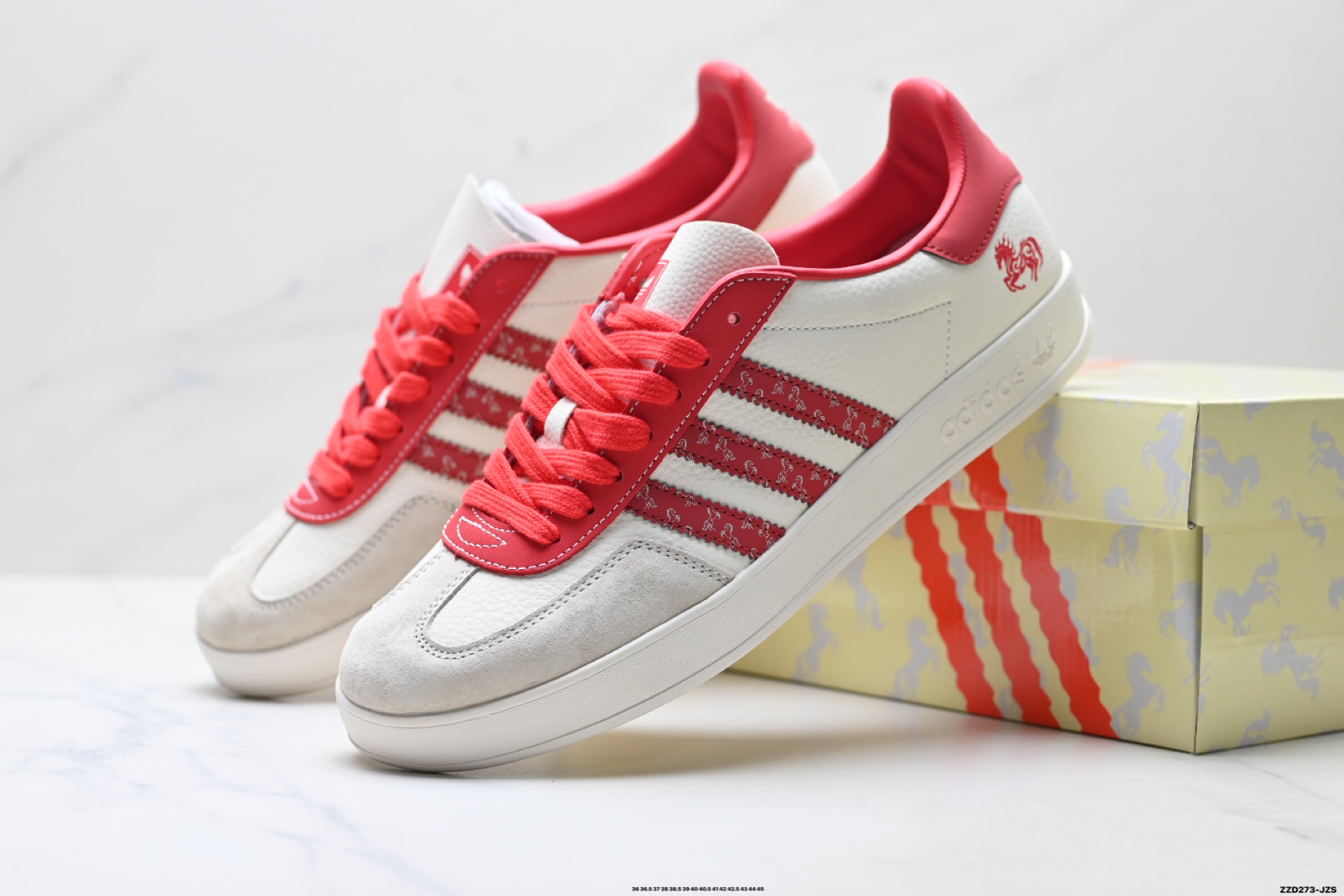Adidas Originals Samba ‘DIY’桑巴舞系列 阿迪达斯 三叶草绅士德训足球风百搭低帮休闲运动板鞋 ZH2596