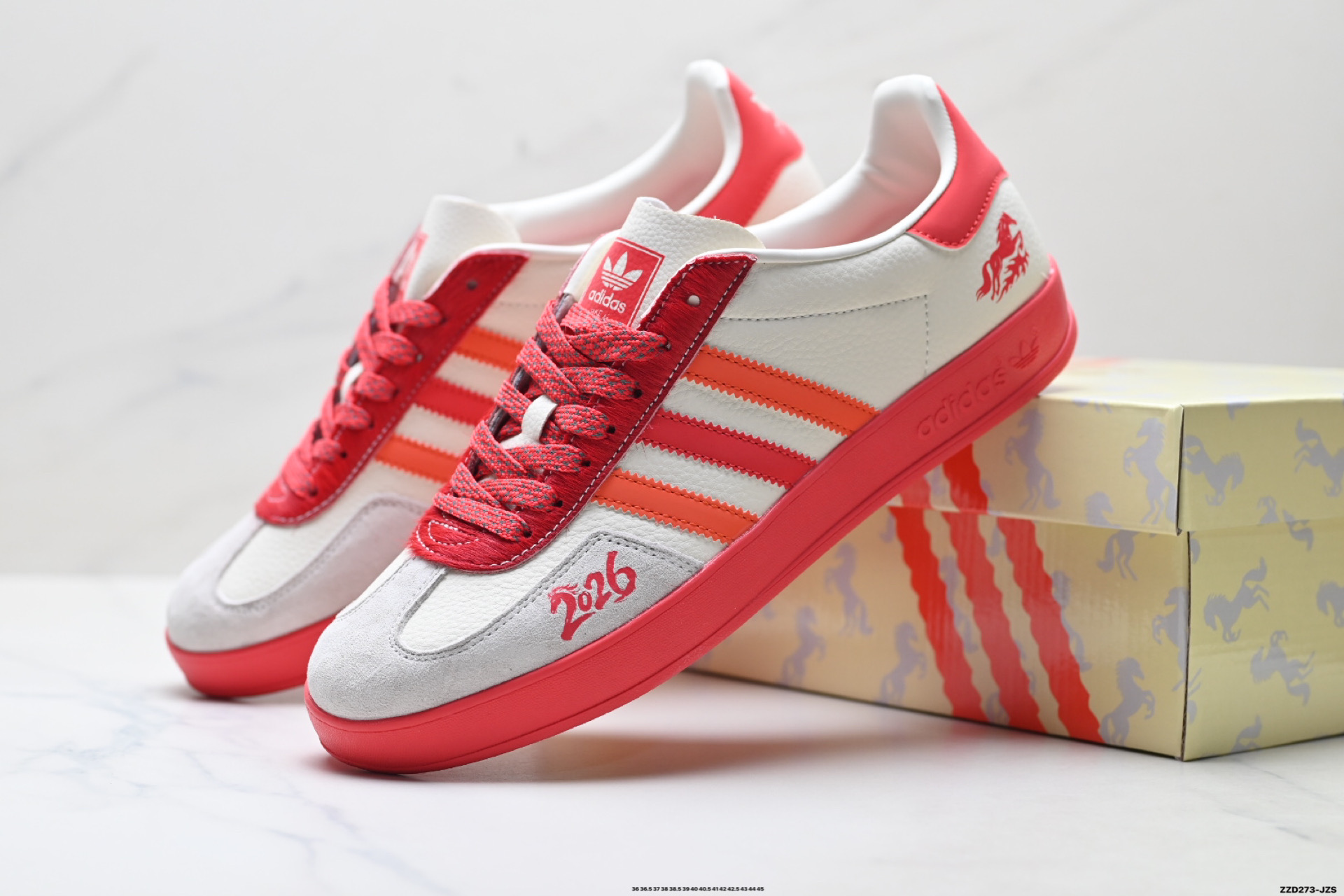 Adidas Originals Samba ‘DIY’桑巴舞系列 阿迪达斯 三叶草绅士德训足球风百搭低帮休闲运动板鞋 ZH2596