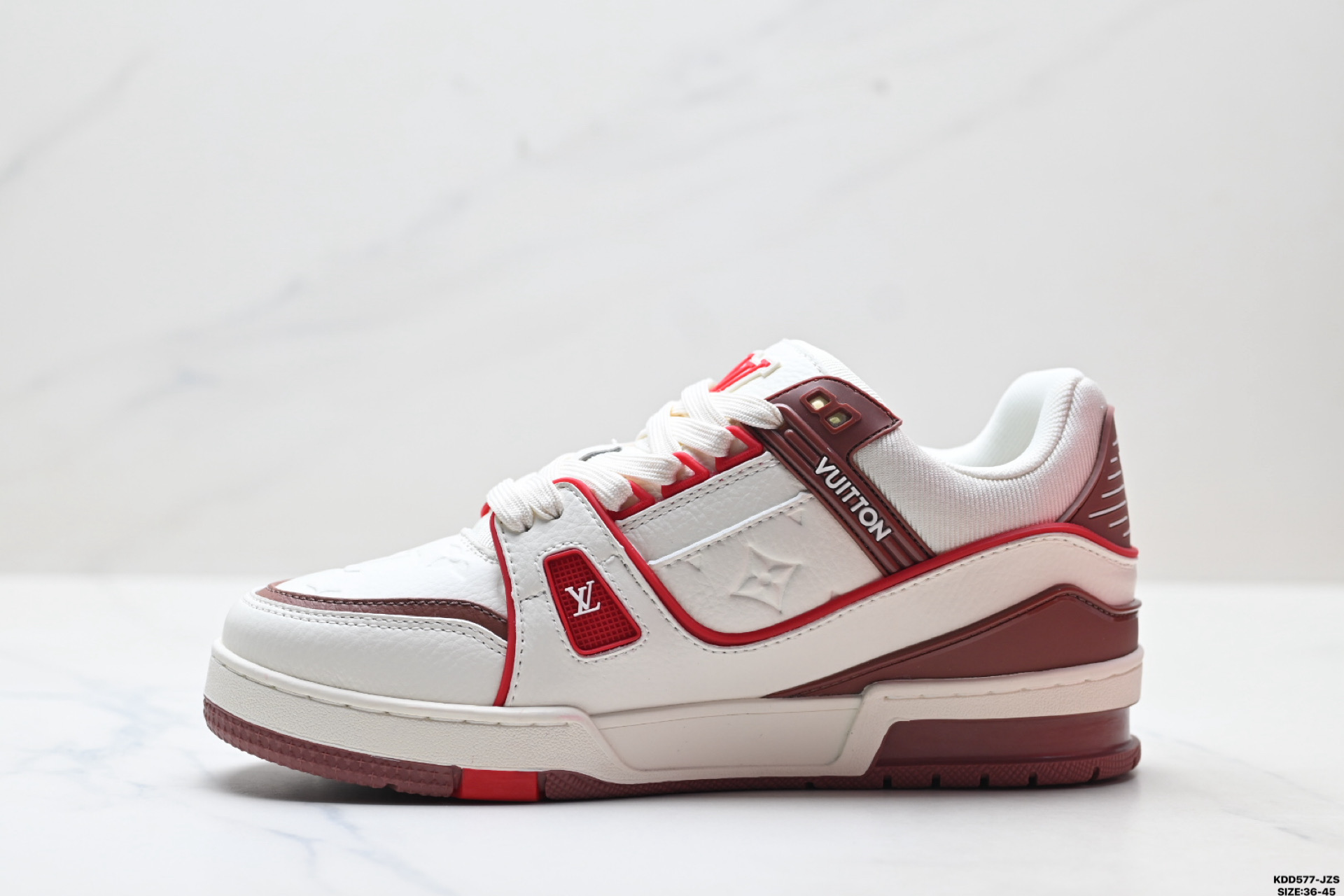 马年限定中国红礼盒Louis vuitton Trainer Sneaker Low 路易威登 休闲运动文化百搭板鞋 马年限定中国红礼盒Louis vuitton Trainer Sneaker Low 路易威登 休闲运动文化百搭板鞋