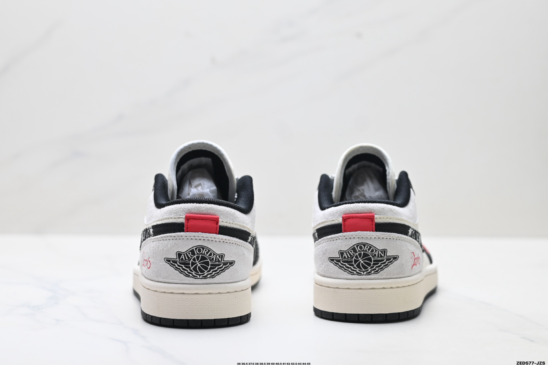 Nike Air Jordan 1 Low AJ1乔1低帮休闲板鞋 LX1988-826 Nike Air Jordan 1 Low AJ1乔1低帮休闲板鞋 LX1988-826