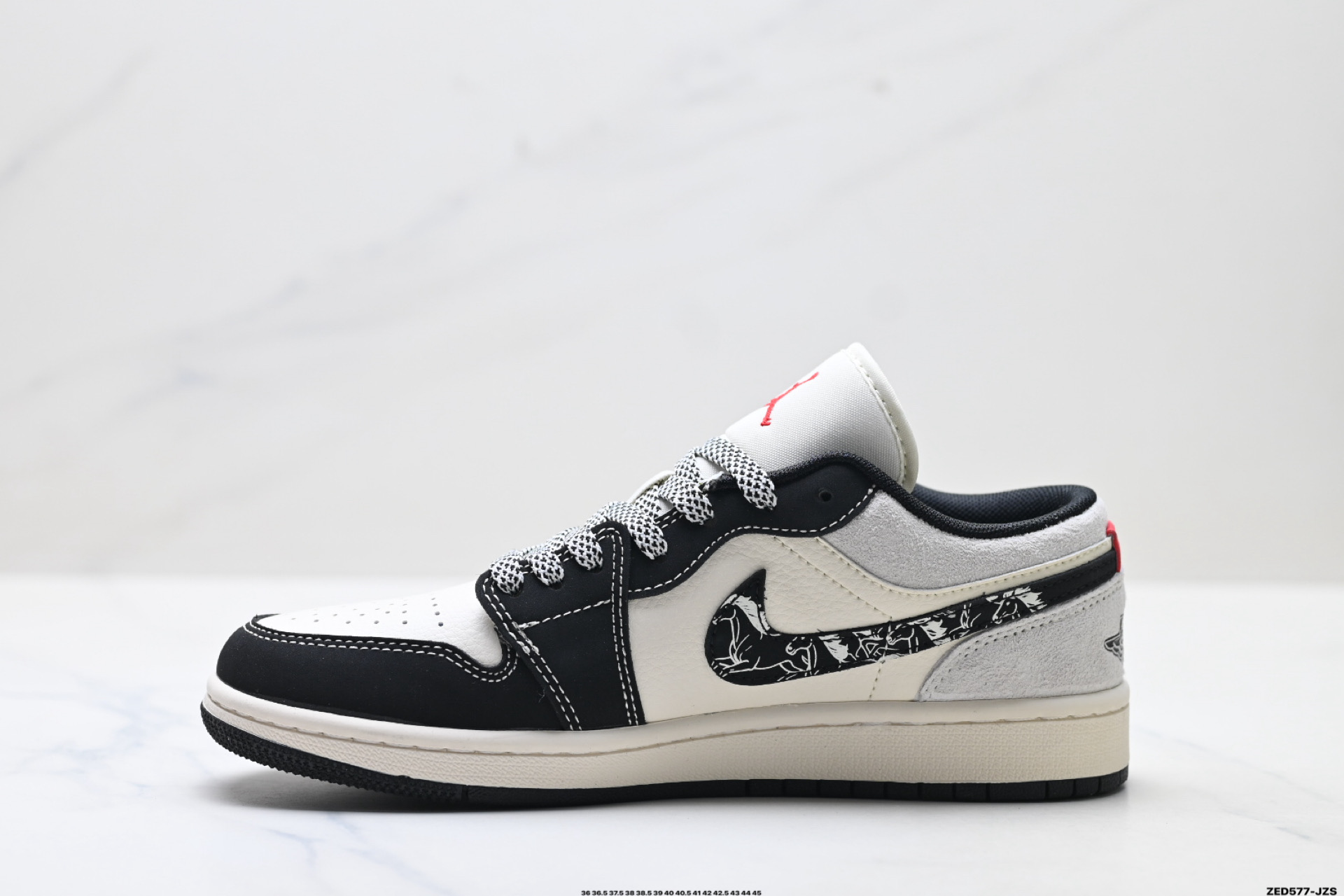 Nike Air Jordan 1 Low AJ1乔1低帮休闲板鞋 LX1988-826 Nike Air Jordan 1 Low AJ1乔1低帮休闲板鞋 LX1988-826