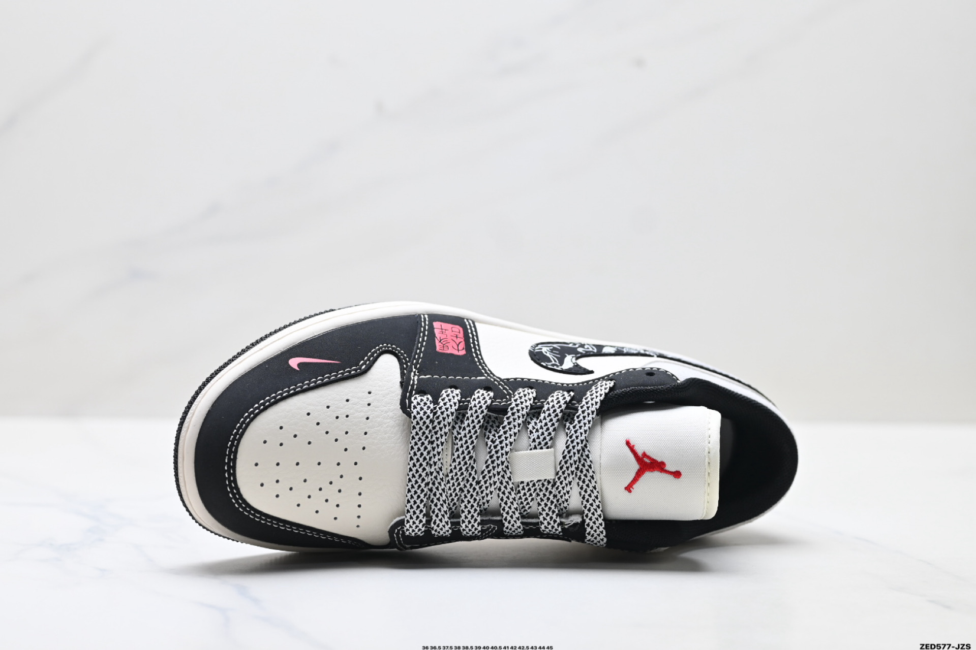 Nike Air Jordan 1 Low AJ1乔1低帮休闲板鞋 LX1988-826 Nike Air Jordan 1 Low AJ1乔1低帮休闲板鞋 LX1988-826
