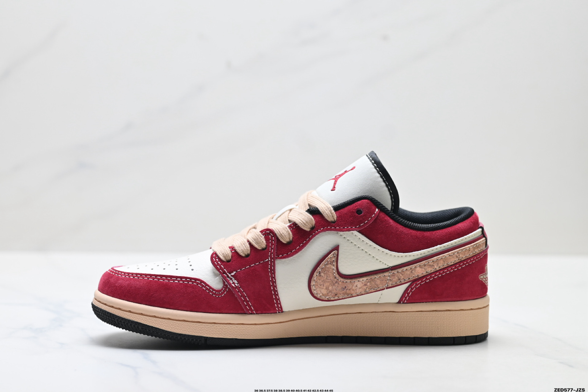 Nike Air Jordan 1 Low AJ1乔1低帮休闲板鞋 LX1988-824