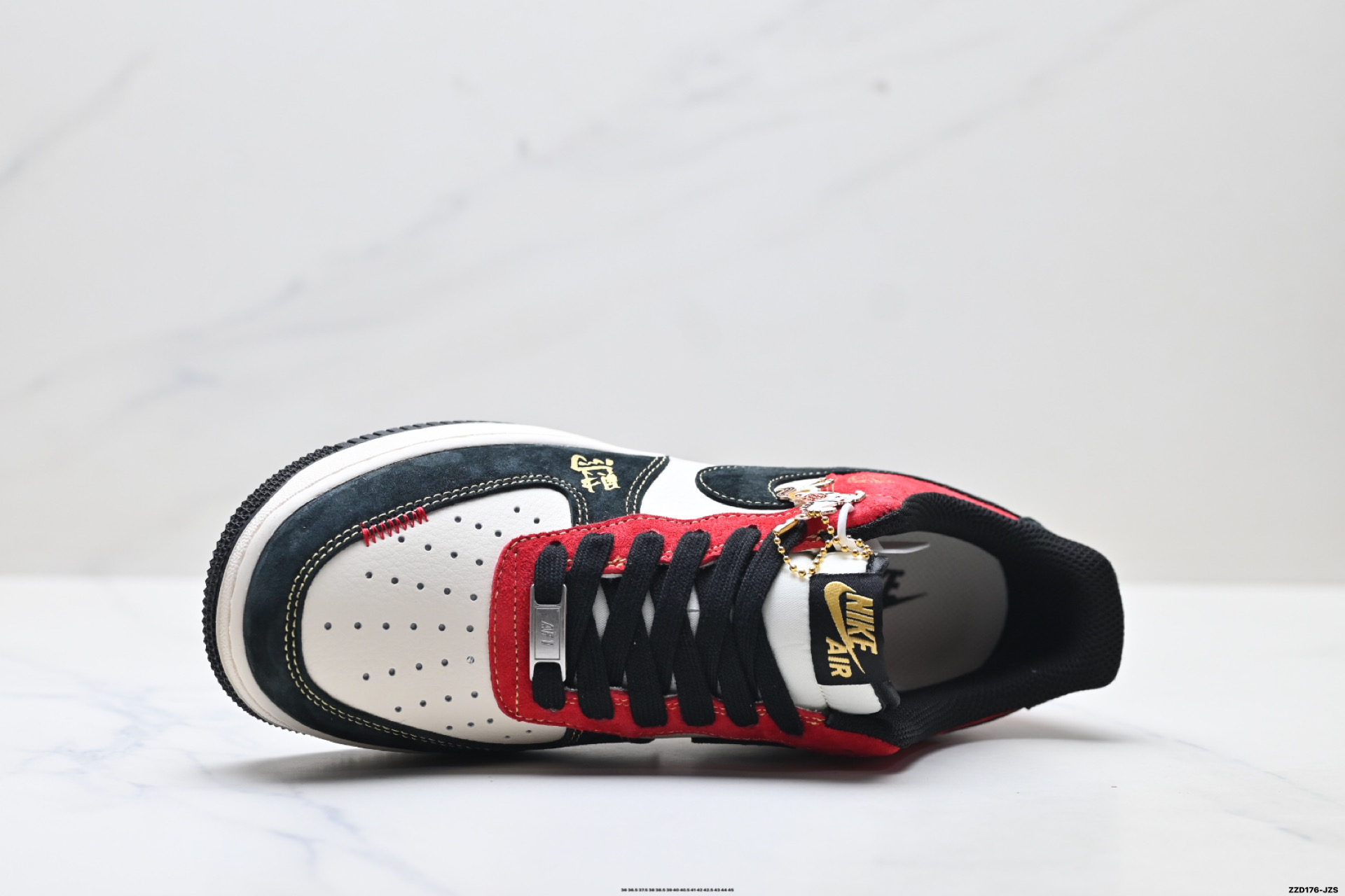 NIKE AIR FORCE 1‘07 LV8 QW5288-131