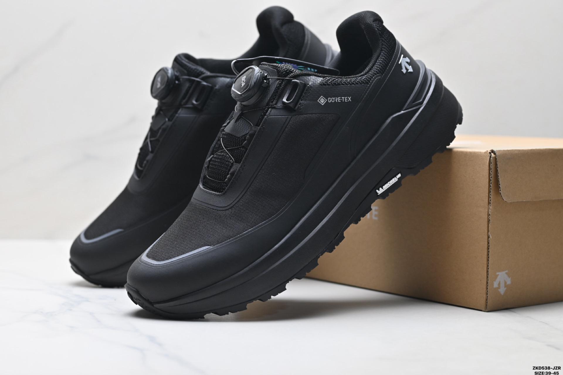 迪桑特DESCENTE BOA DUALIS都市通勤 GORE-TEX 时尚舒适 D4431LSN19 迪桑特DESCENTE BOA DUALIS都市通勤 GORE-TEX 时尚舒适 D4431LSN19