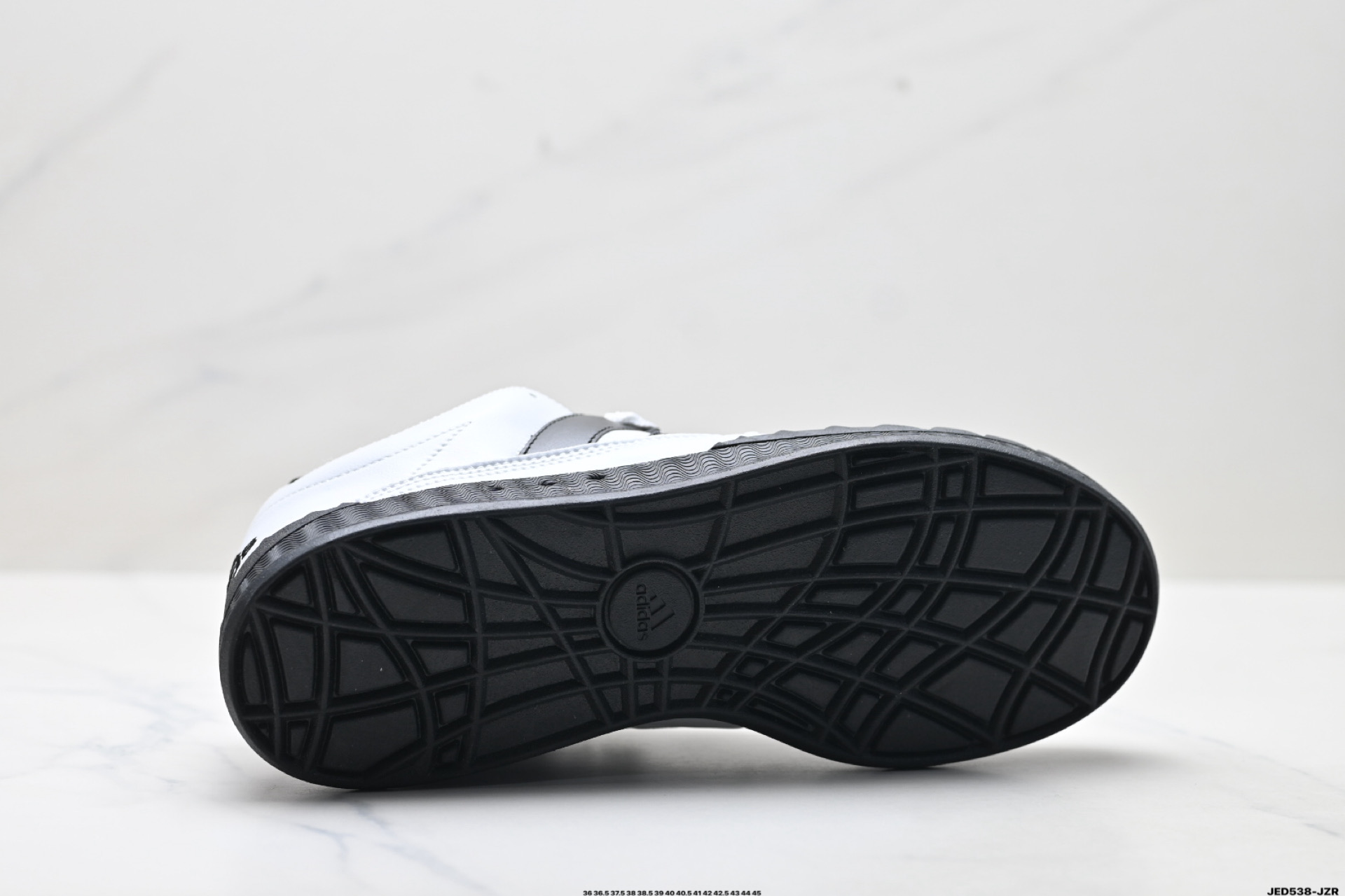 Adidas Adimatic Low 马蒂奇系列低帮 复古鲨鱼面包鞋运动休闲滑板板鞋 lE2224-Top High Quatity Cheap Sneakers Fashion Clothing Clothes Bags handbags Shoes of all Brand wholesale With The best Quality And Beautiful Price from China Factory Chinese suppliers wholesaler seller Adidas Adimatic Low 马蒂奇系列低帮 复古鲨鱼面包鞋运动休闲滑板板鞋 lE2224