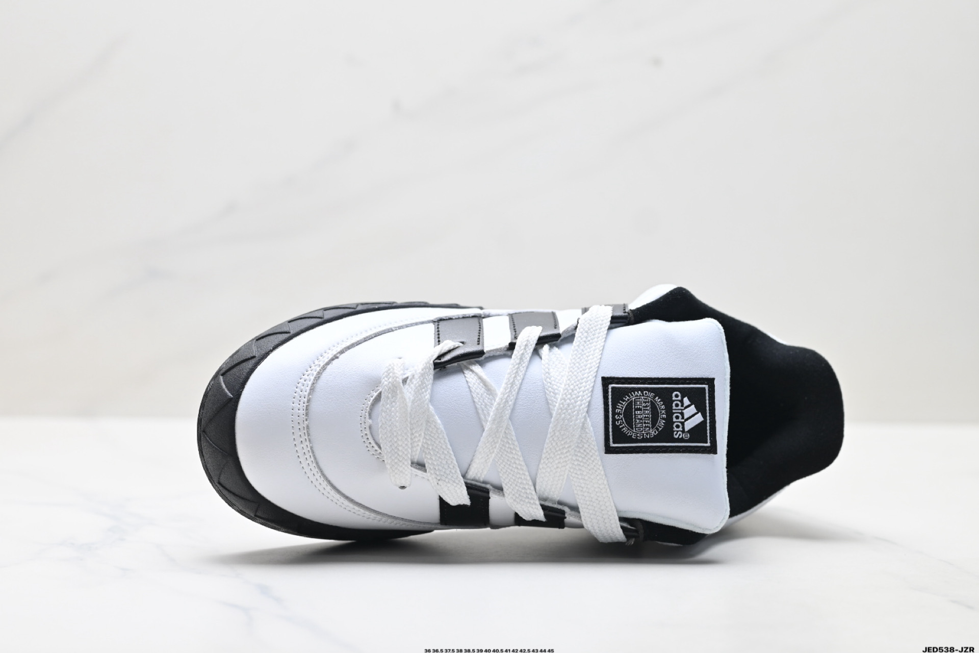 Adidas Adimatic Low 马蒂奇系列低帮 复古鲨鱼面包鞋运动休闲滑板板鞋 lE2224-Top High Quatity Cheap Sneakers Fashion Clothing Clothes Bags handbags Shoes of all Brand wholesale With The best Quality And Beautiful Price from China Factory Chinese suppliers wholesaler seller Adidas Adimatic Low 马蒂奇系列低帮 复古鲨鱼面包鞋运动休闲滑板板鞋 lE2224
