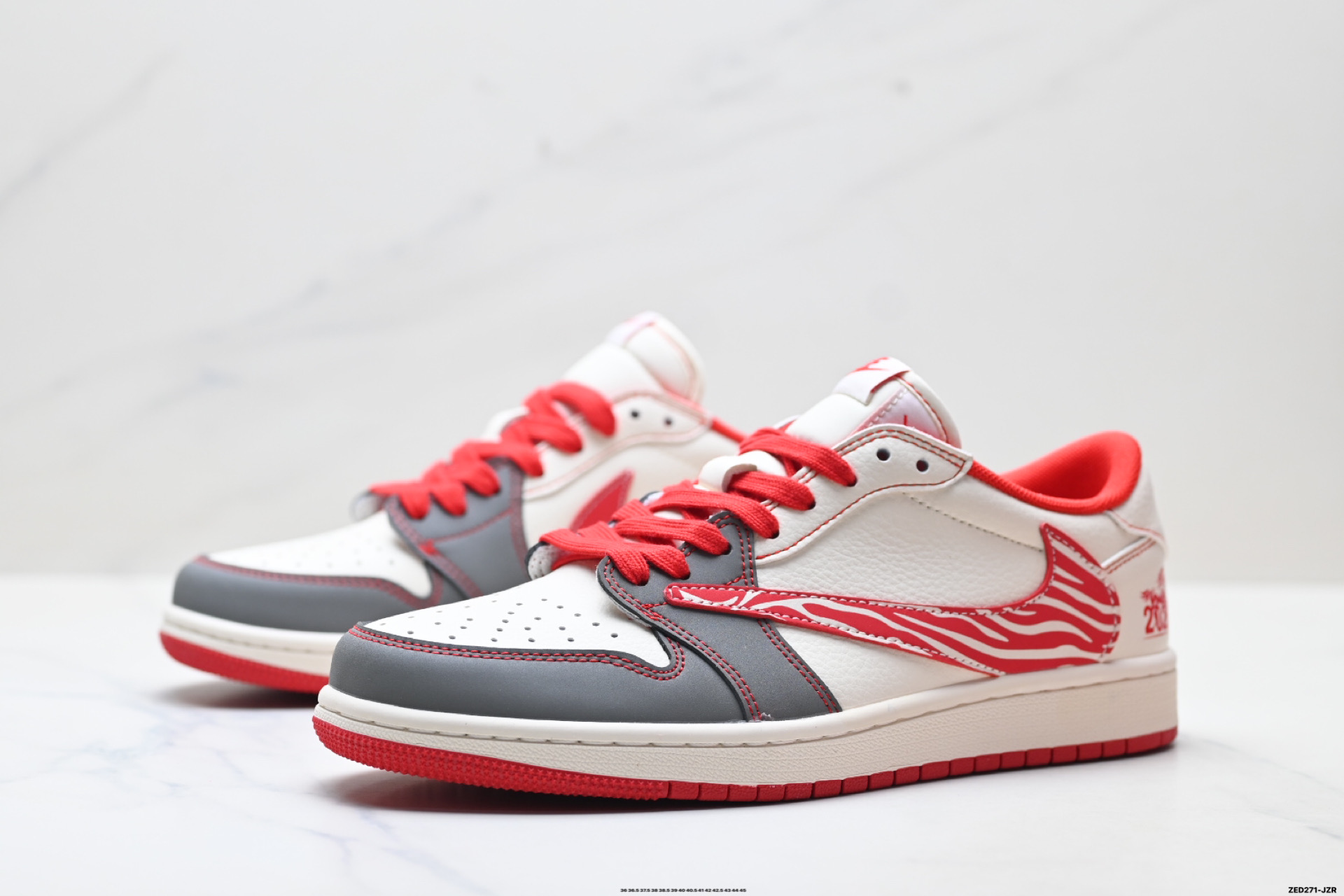 Nike Air Jordan 1 x Travis Scott AJ1倒勾 乔一倒钩 ‘DIY’定制 耐克 低帮文化篮球鞋 DX5688-004 Nike Air Jordan 1 x Travis Scott AJ1倒勾 乔一倒钩 ‘DIY’定制 耐克 低帮文化篮球鞋 DX5688-004