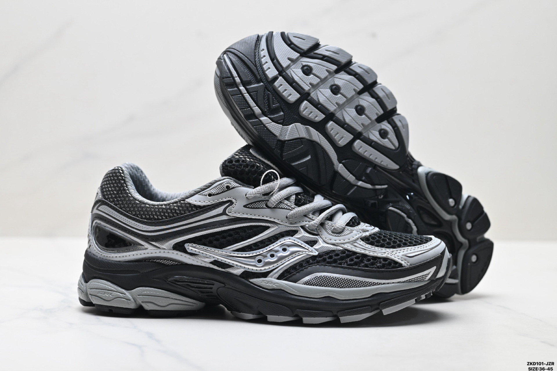 Saucony索康尼 Pro Grid Omni 9 全擎9 舒适柔软跑步鞋 S70739-13 Saucony索康尼 Pro Grid Omni 9 全擎9 舒适柔软跑步鞋 S70739-13
