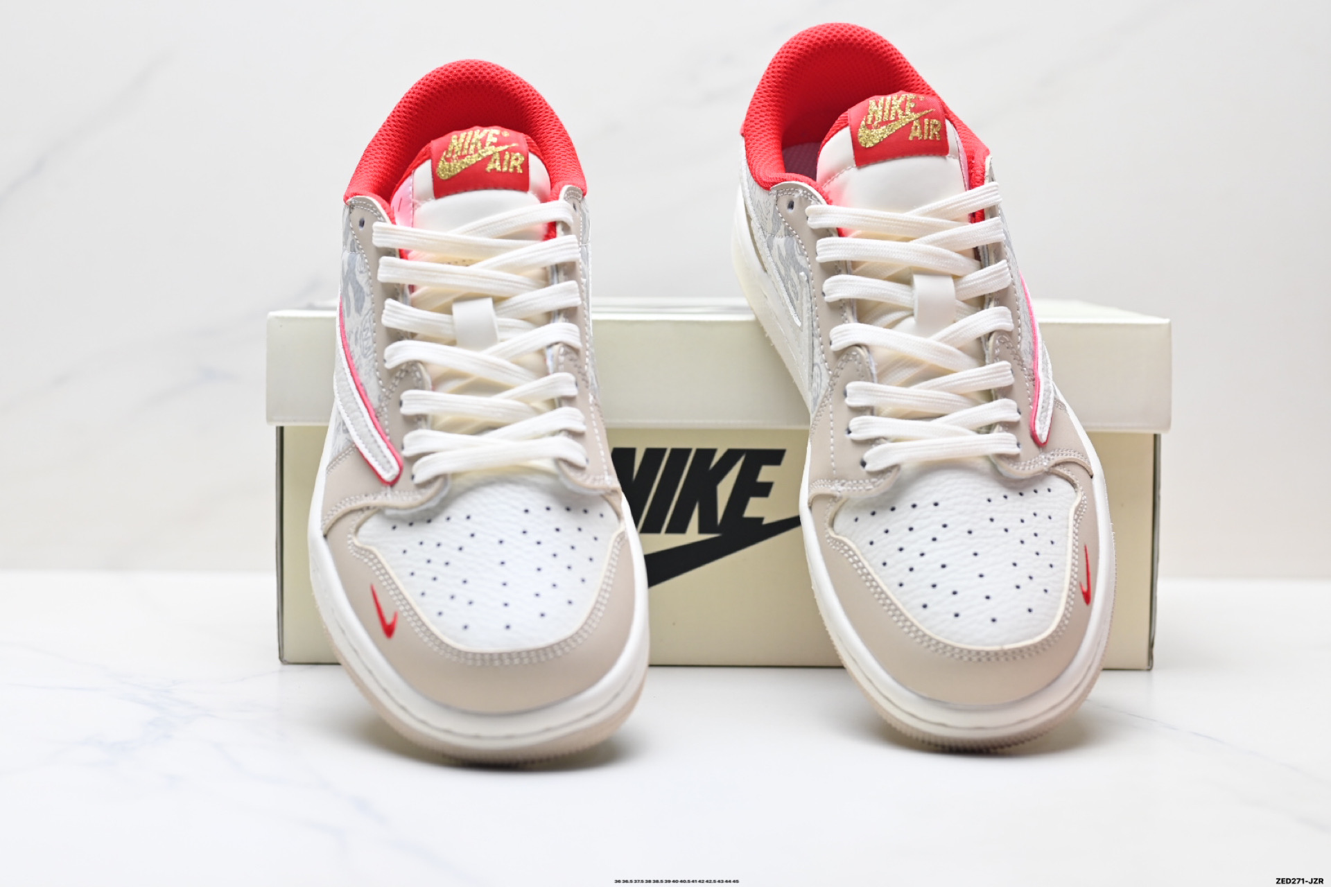 Nike Air Jordan 1 x Travis Scott AJ1倒勾 乔一倒钩 ‘DIY’定制 耐克 低帮文化篮球鞋 NH0601-062 Nike Air Jordan 1 x Travis Scott AJ1倒勾 乔一倒钩 ‘DIY’定制 耐克 低帮文化篮球鞋 NH0601-062