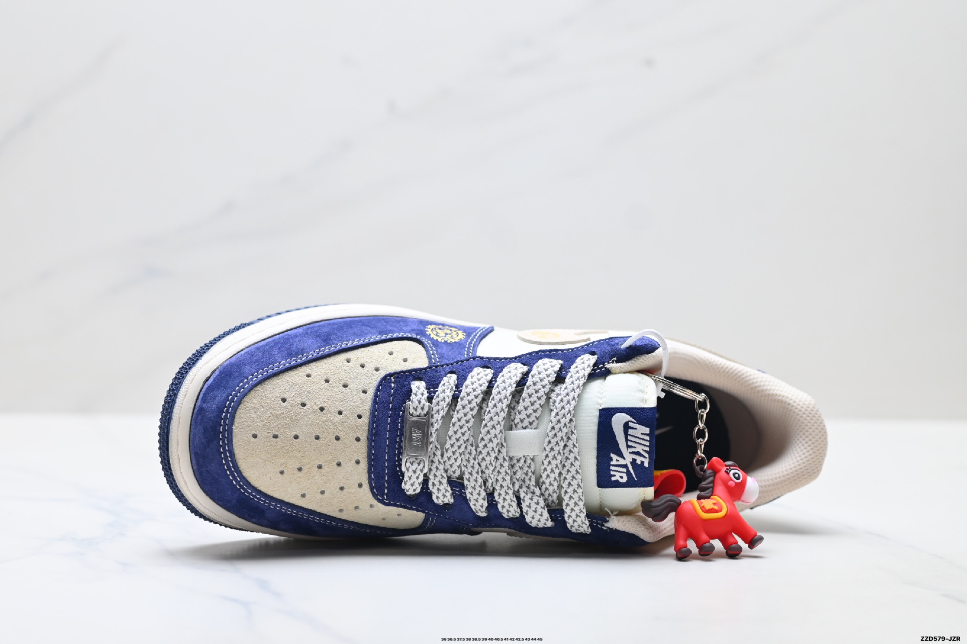 NIKE AIR FORCE 1‘07 LV8 FF9989-004