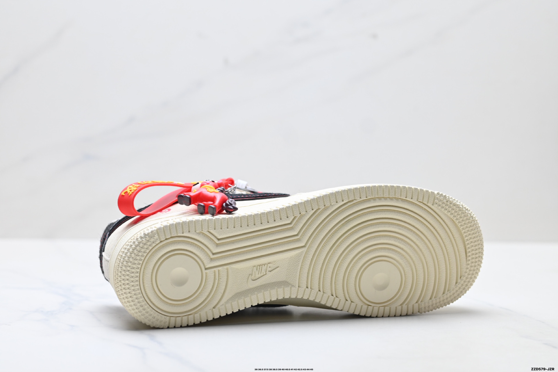 NIKE AIR FORCE 1‘07 LV8 LX1988-835 NIKE AIR FORCE 1‘07 LV8 LX1988-835