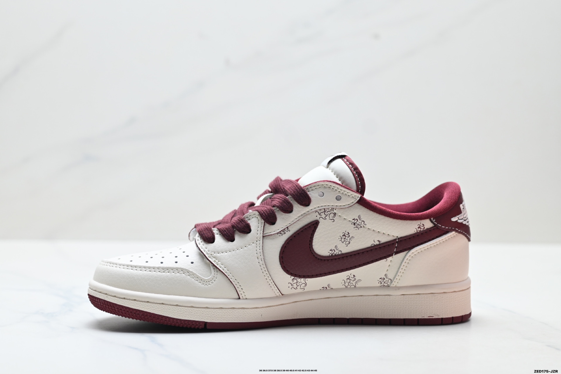 Nike Air Jordan 1 x Travis Scott AJ1倒勾 乔一倒钩 ‘DIY’定制 耐克 低帮文化篮球鞋 CX5050-Y66