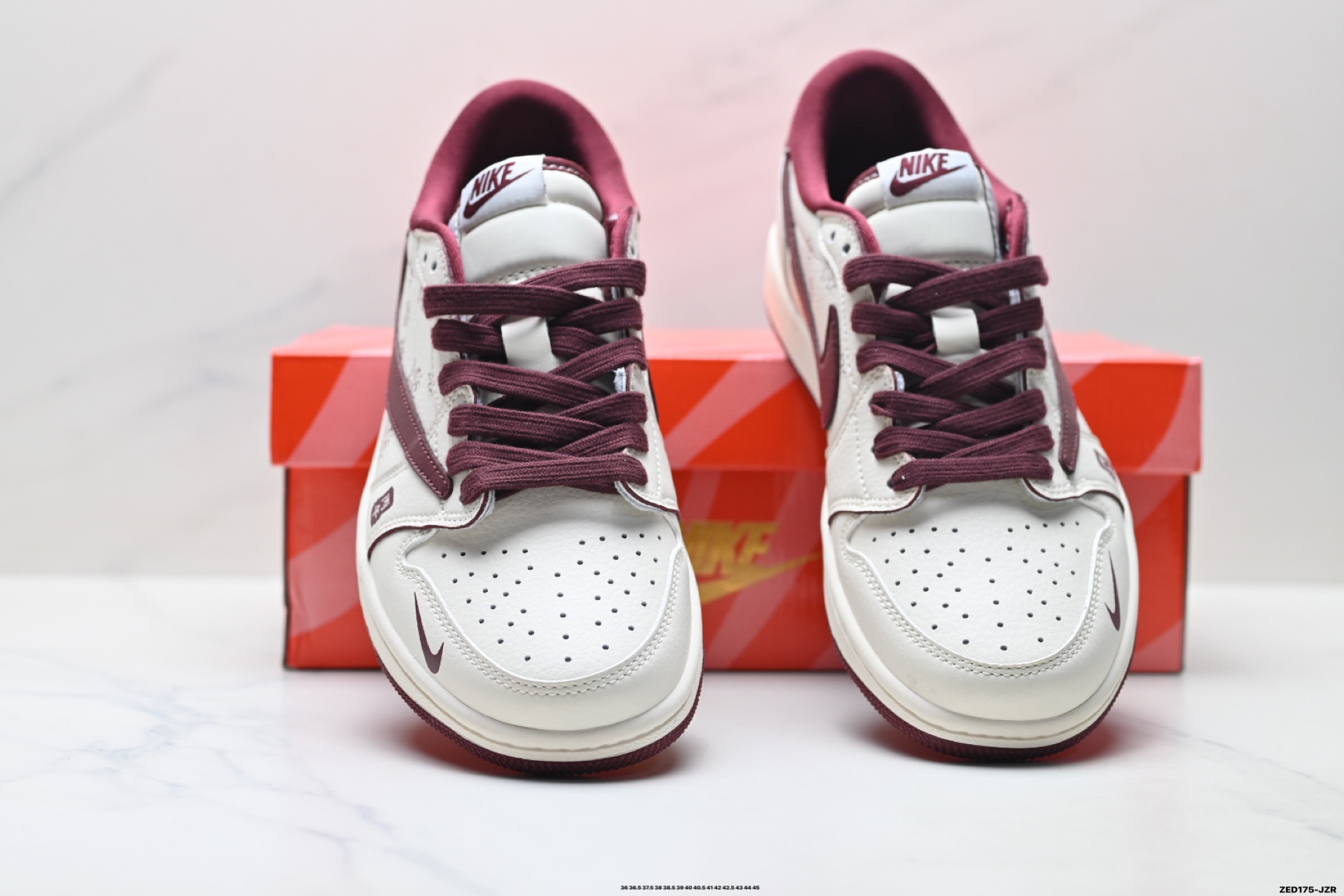 Nike Air Jordan 1 x Travis Scott AJ1倒勾 乔一倒钩 ‘DIY’定制 耐克 低帮文化篮球鞋 CX5050-Y66
