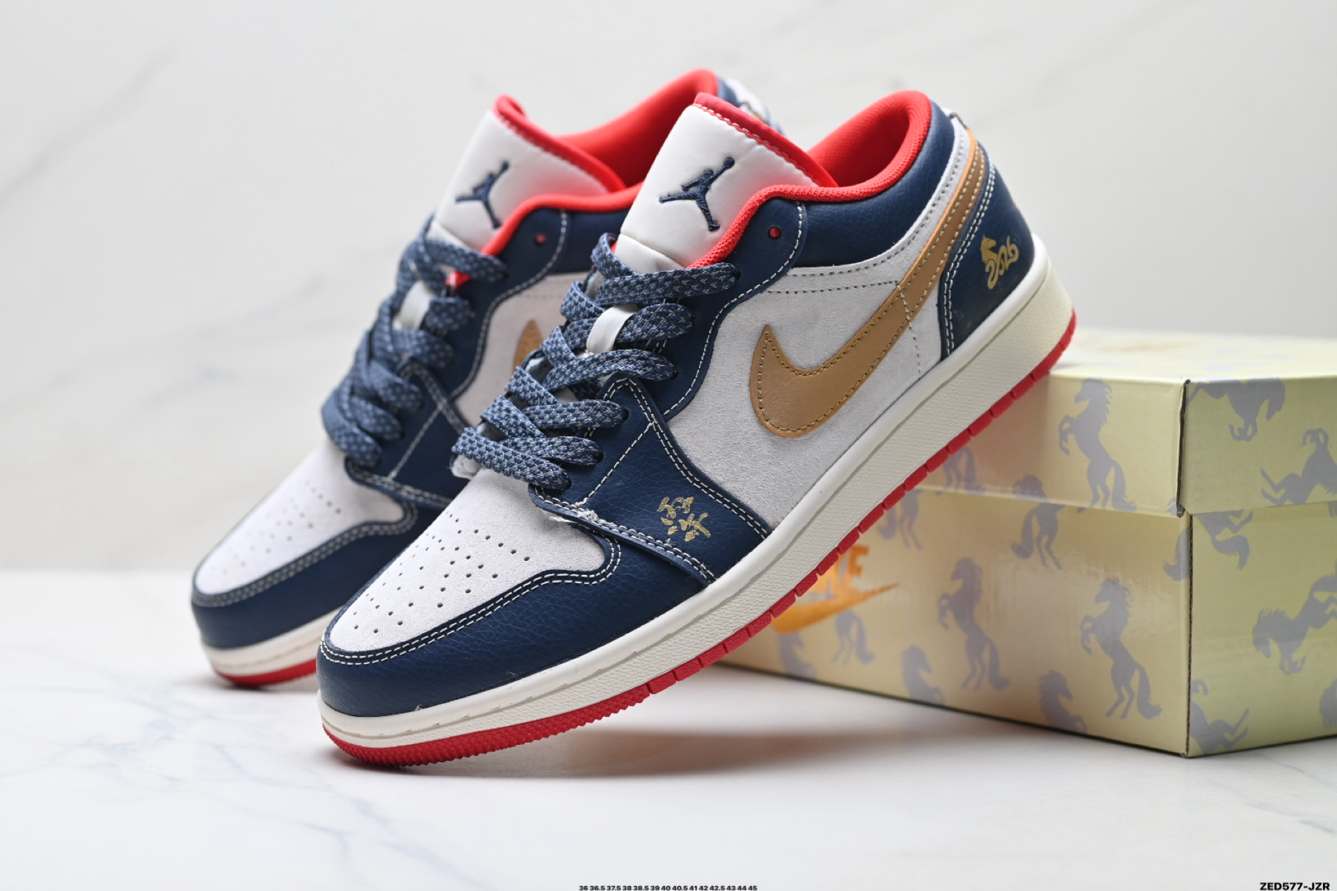 Nike Air Jordan 1 Low AJ1乔1低帮休闲板鞋 XT6998-135 Nike Air Jordan 1 Low AJ1乔1低帮休闲板鞋 XT6998-135