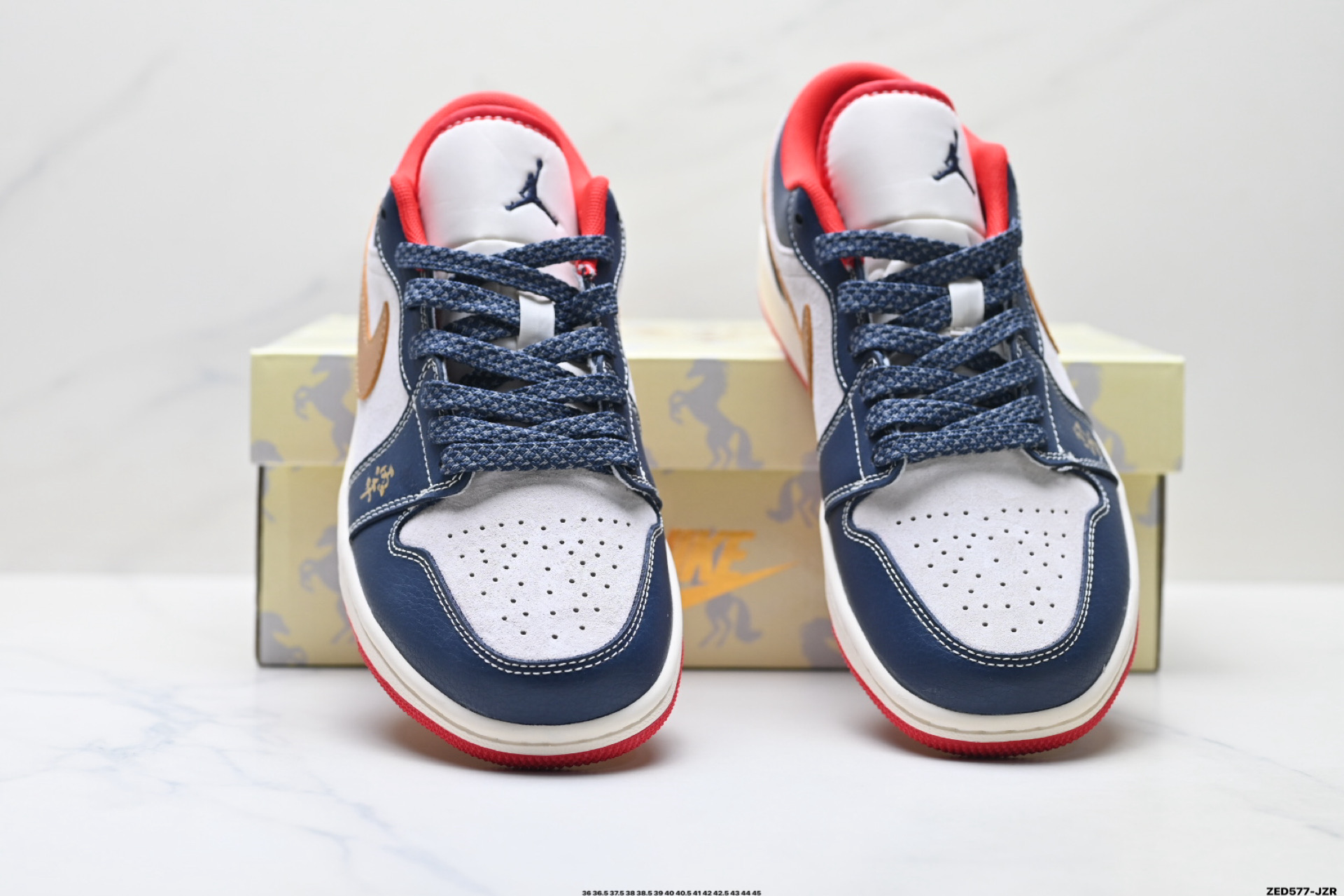 Nike Air Jordan 1 Low AJ1乔1低帮休闲板鞋 XT6998-135 Nike Air Jordan 1 Low AJ1乔1低帮休闲板鞋 XT6998-135