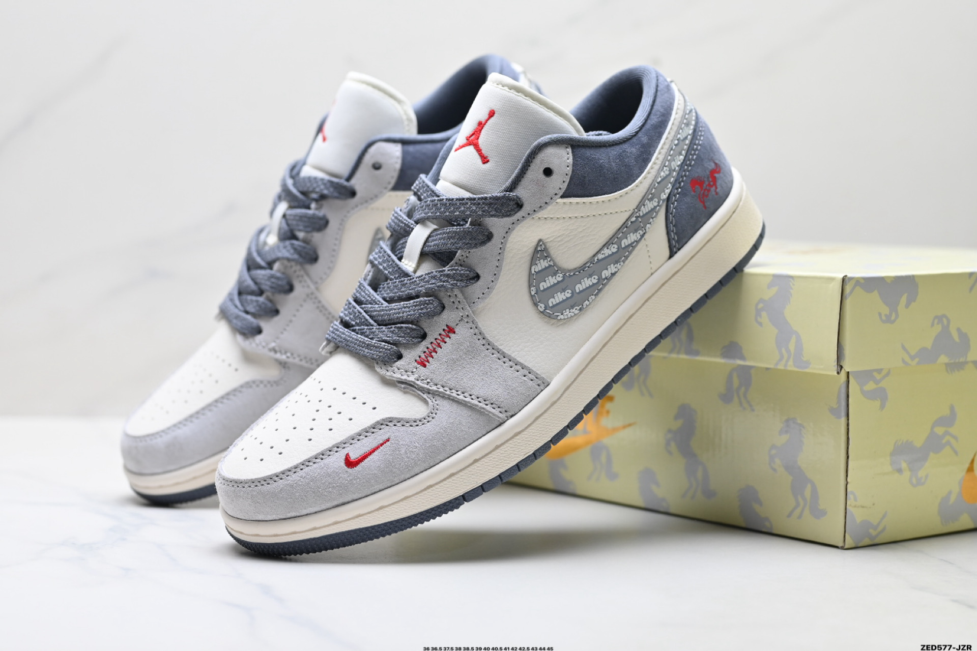 Nike Air Jordan 1 Low AJ1乔1低帮休闲板鞋 XY6998-136