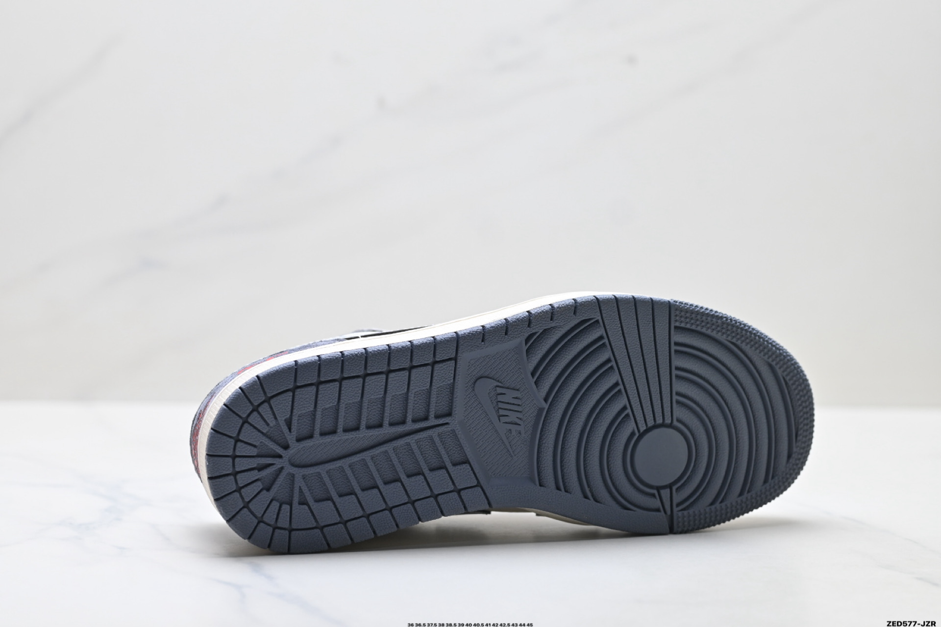 Nike Air Jordan 1 Low AJ1乔1低帮休闲板鞋 XY6998-136