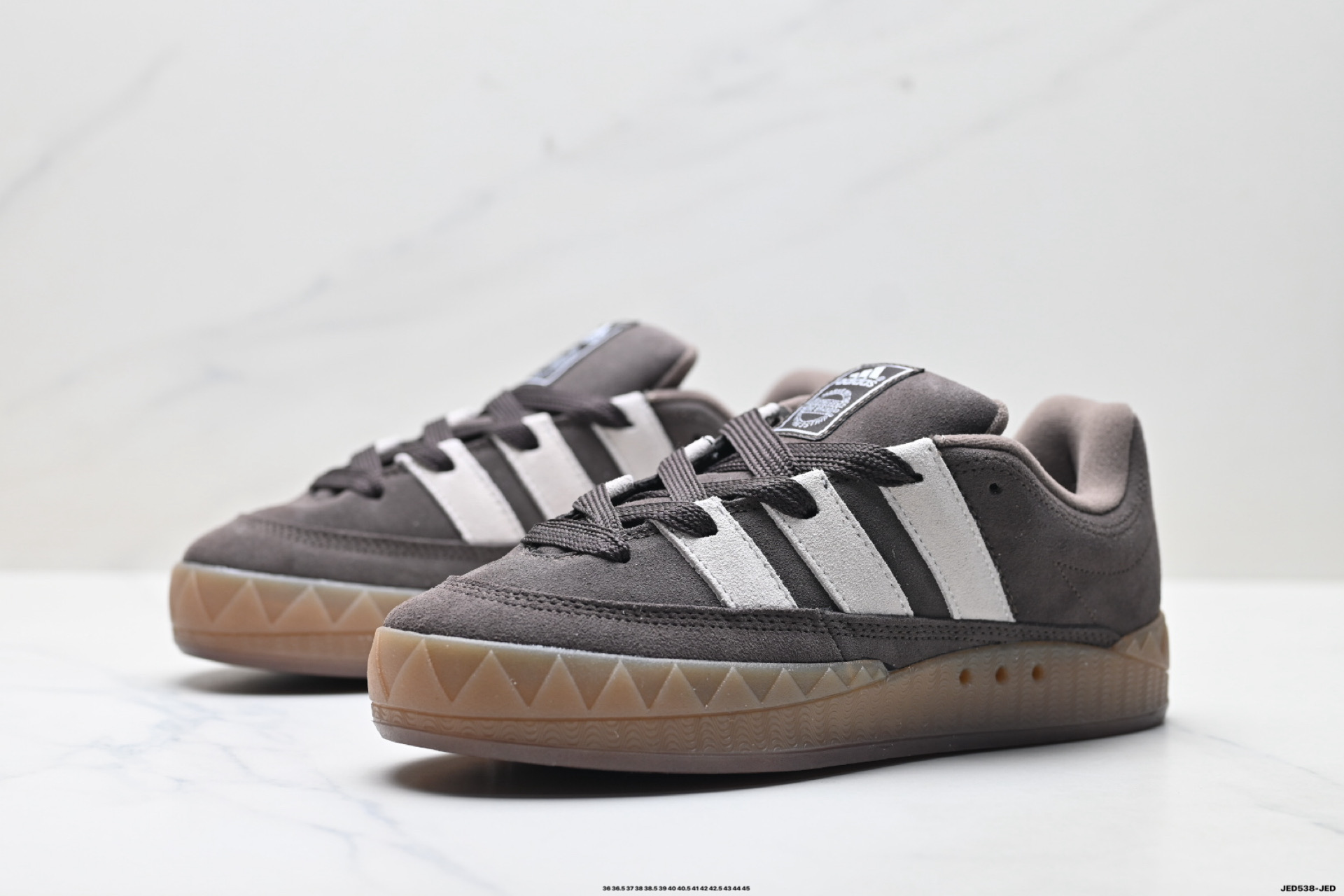Adidas Adimatic Low 马蒂奇系列低帮 复古鲨鱼面包鞋运动休闲滑板板鞋 lE3930-Top High Quatity Cheap Sneakers Fashion Clothing Clothes Bags handbags Shoes of all Brand wholesale With The best Quality And Beautiful Price from China Factory Chinese suppliers wholesaler seller Adidas Adimatic Low 马蒂奇系列低帮 复古鲨鱼面包鞋运动休闲滑板板鞋 lE3930