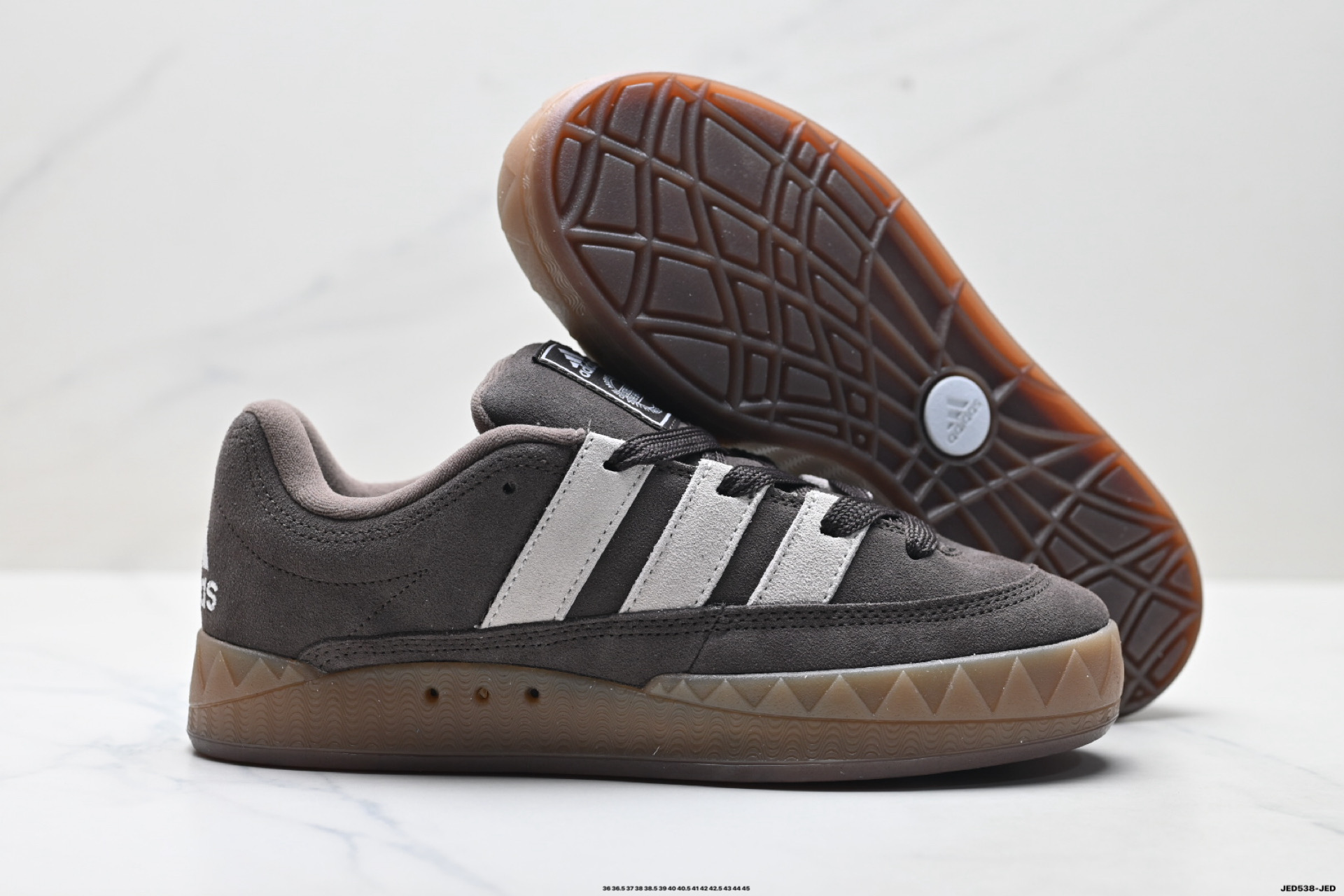 Adidas Adimatic Low 马蒂奇系列低帮 复古鲨鱼面包鞋运动休闲滑板板鞋 lE3930-Top High Quatity Cheap Sneakers Fashion Clothing Clothes Bags handbags Shoes of all Brand wholesale With The best Quality And Beautiful Price from China Factory Chinese suppliers wholesaler seller Adidas Adimatic Low 马蒂奇系列低帮 复古鲨鱼面包鞋运动休闲滑板板鞋 lE3930