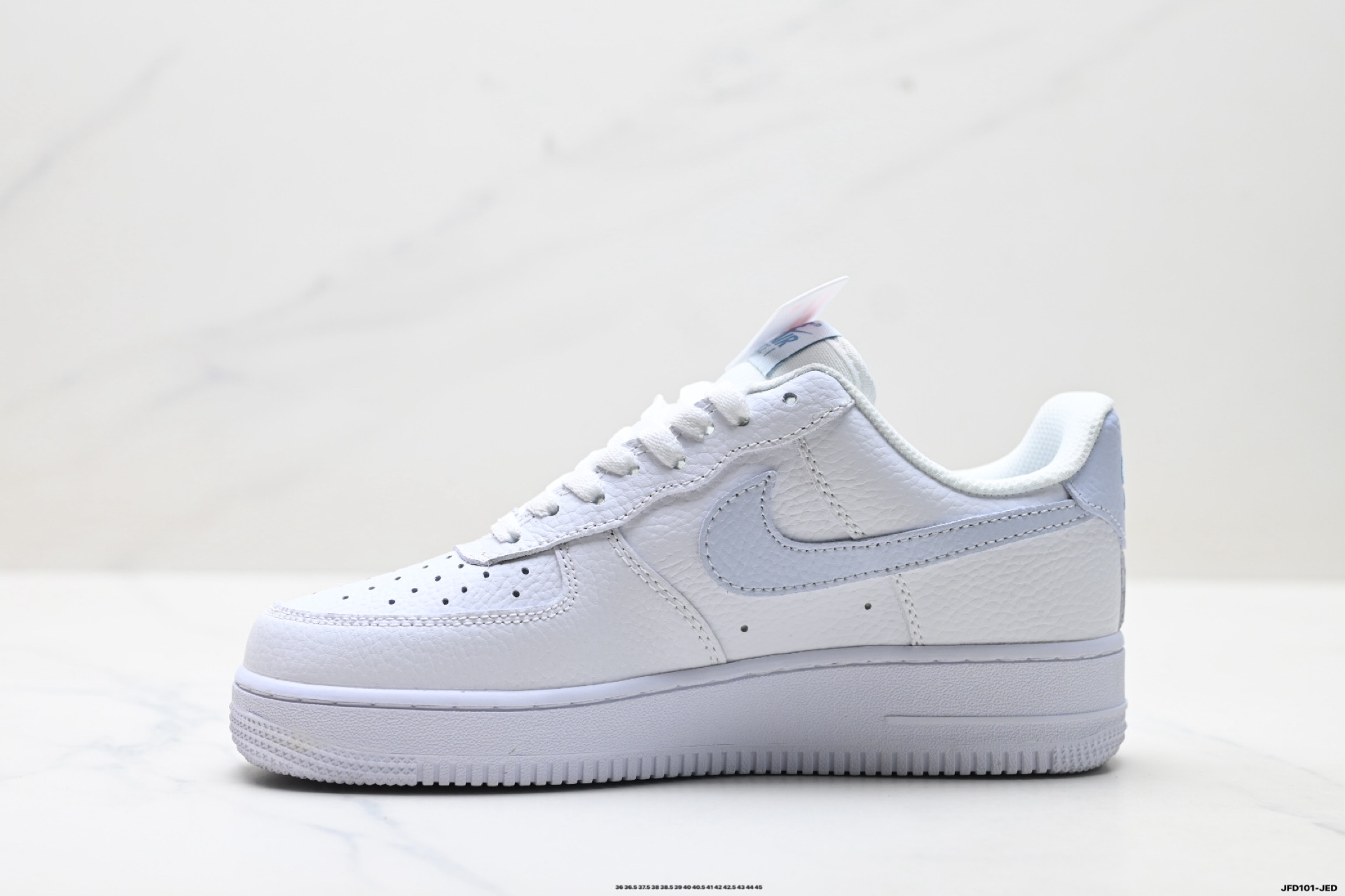NIKE AIR FORCE 1‘07 HV2511-100 NIKE AIR FORCE 1‘07 HV2511-100