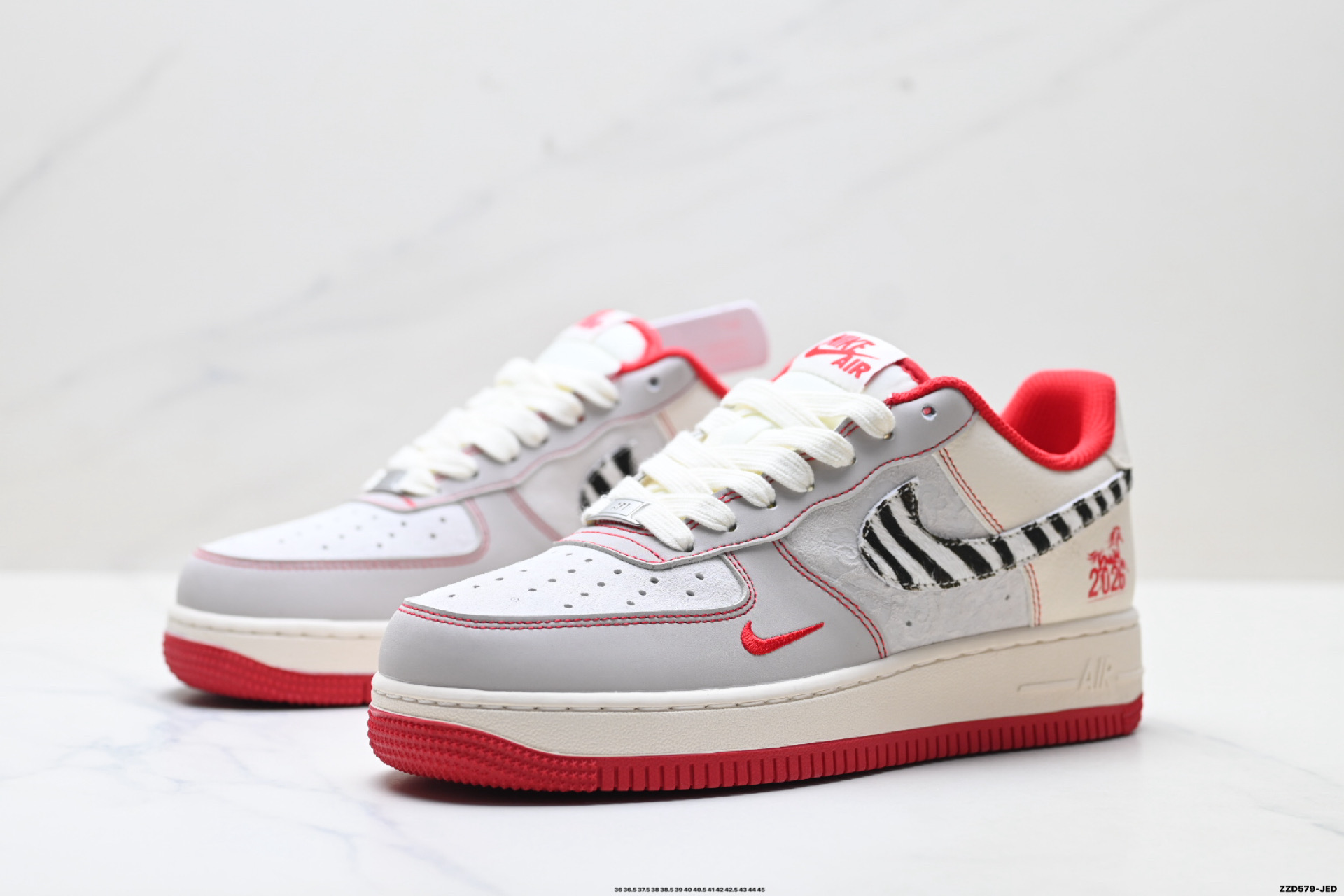 NIKE AIR FORCE 1‘07 LV8 FF9989-002 NIKE AIR FORCE 1‘07 LV8 FF9989-002