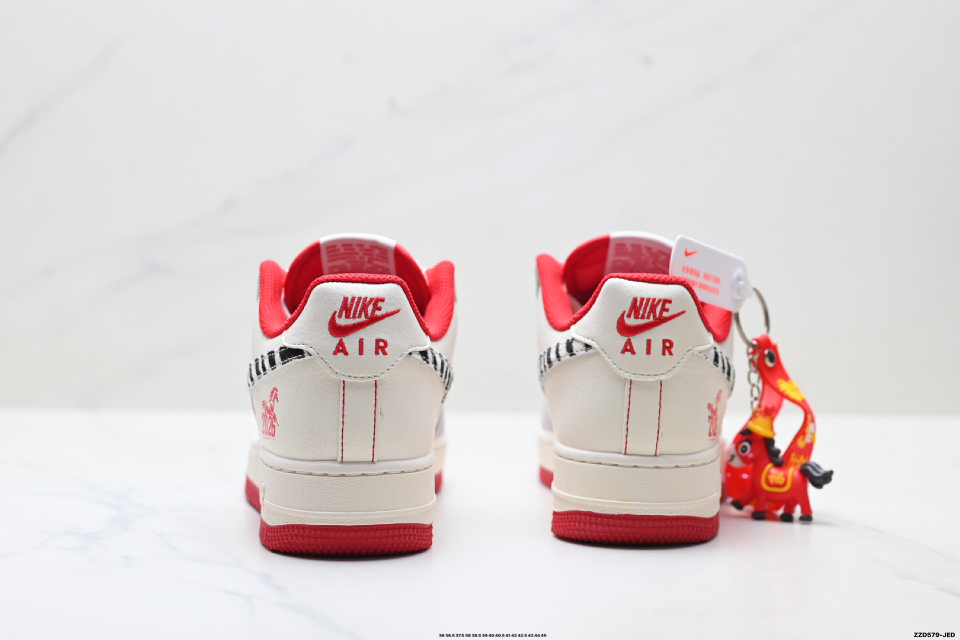NIKE AIR FORCE 1‘07 LV8 FF9989-002 NIKE AIR FORCE 1‘07 LV8 FF9989-002
