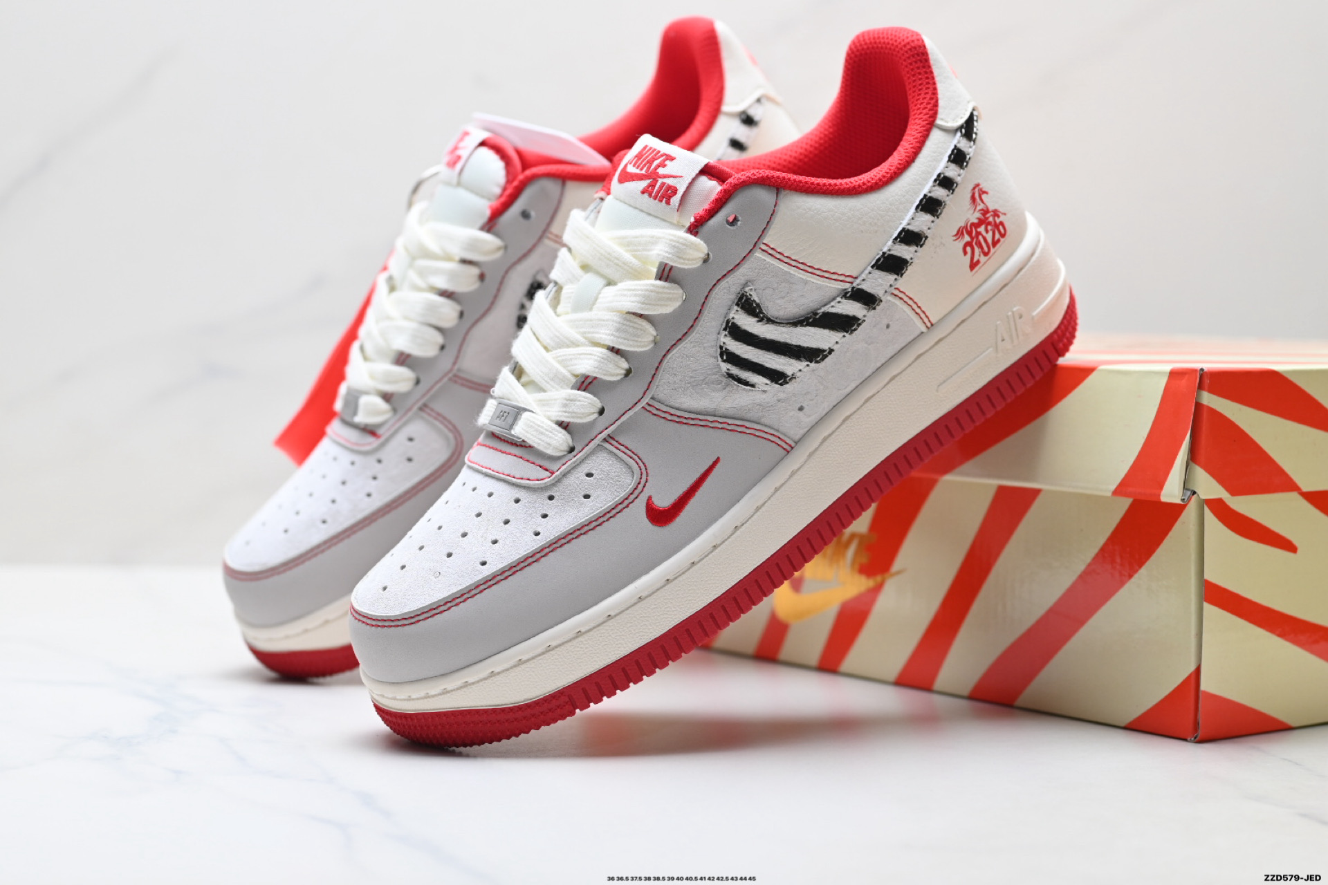NIKE AIR FORCE 1‘07 LV8 FF9989-002 NIKE AIR FORCE 1‘07 LV8 FF9989-002