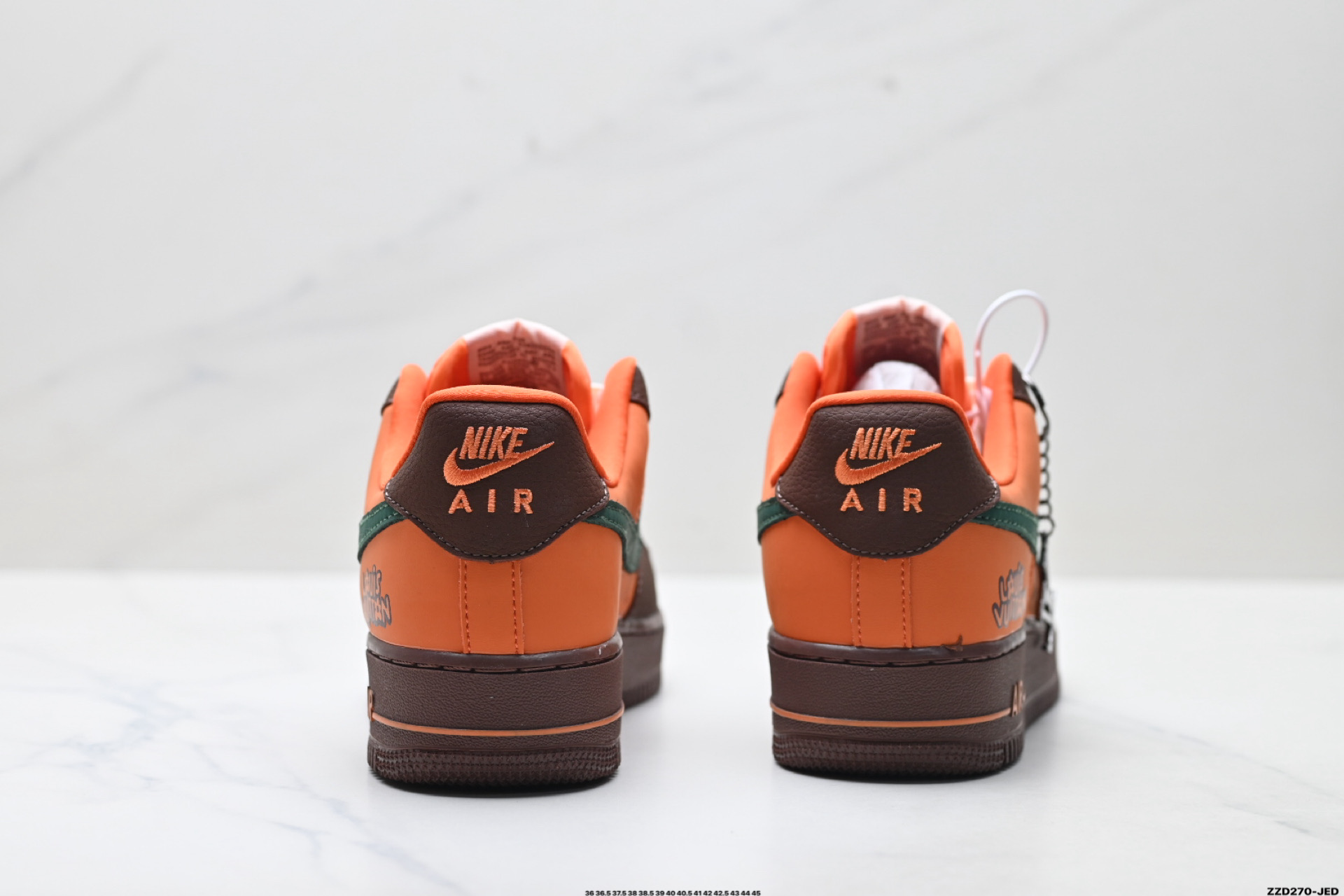 NIKE AIR FORCE 1‘07 LV8 DF0188-126