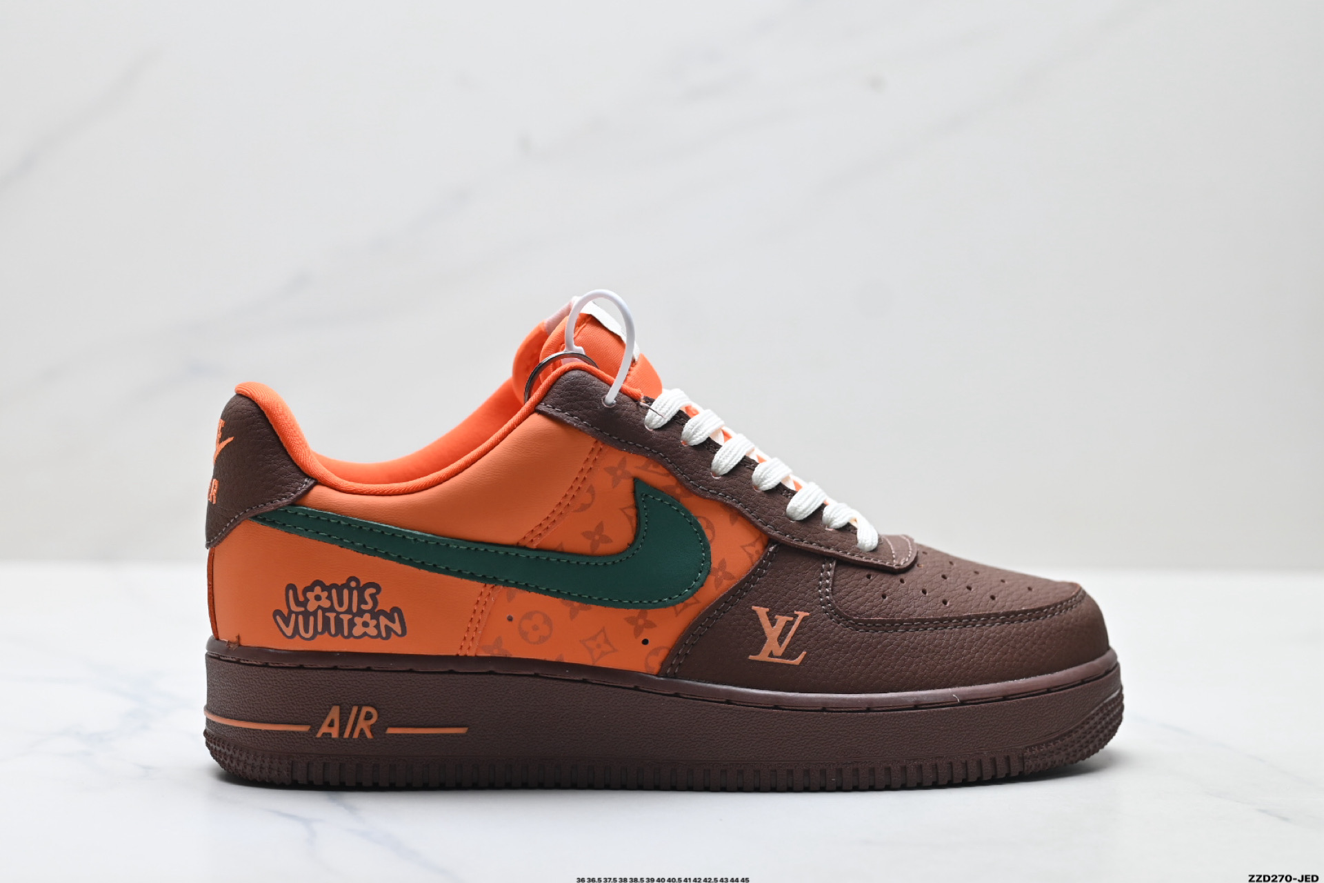 NIKE AIR FORCE 1‘07 LV8 DF0188-126