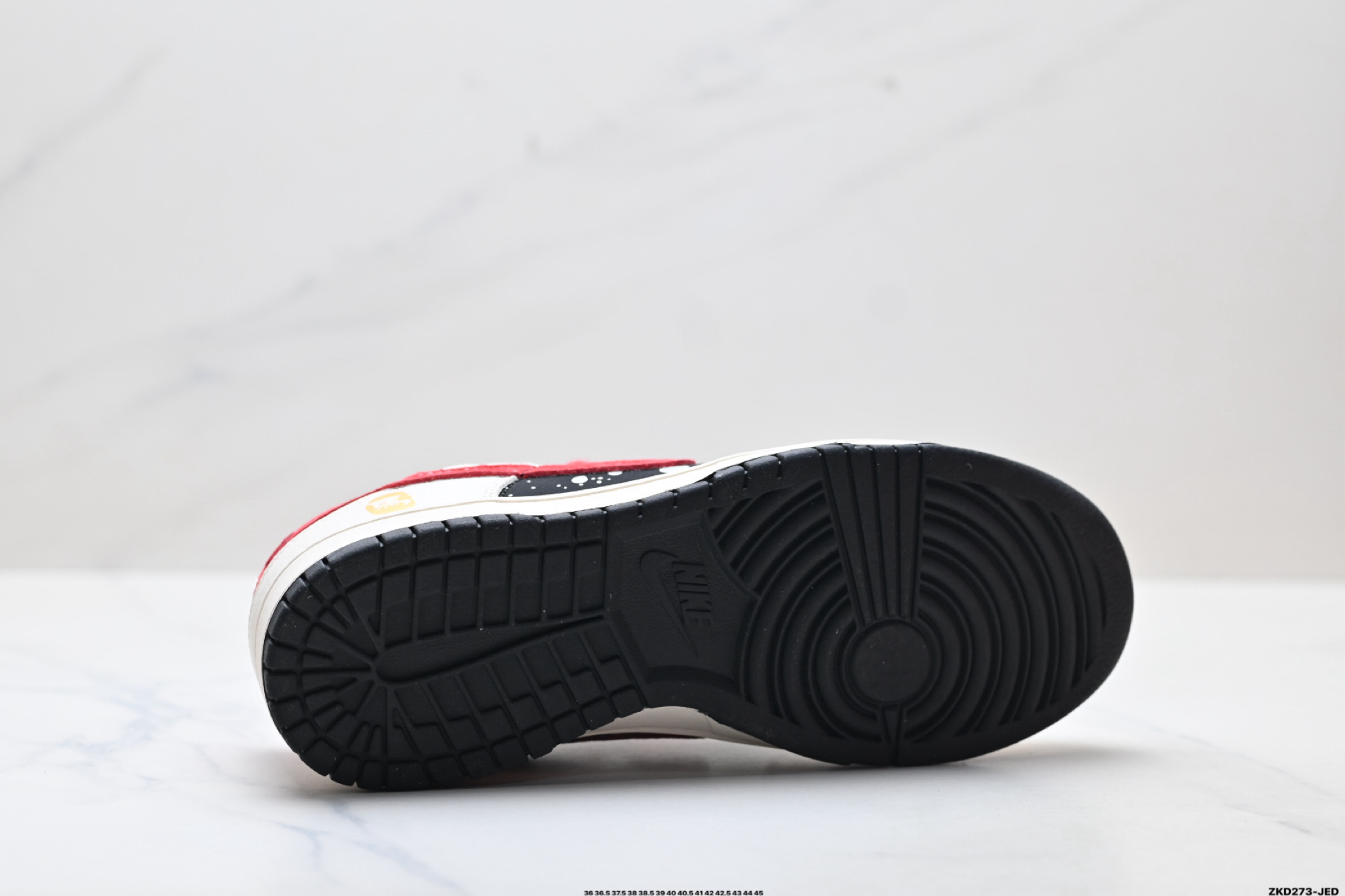 Nike Dunk Low Retro ‘DIY高端定制’耐克 低帮休闲运动板鞋 HG0026-007 Nike Dunk Low Retro ‘DIY高端定制’耐克 低帮休闲运动板鞋 HG0026-007