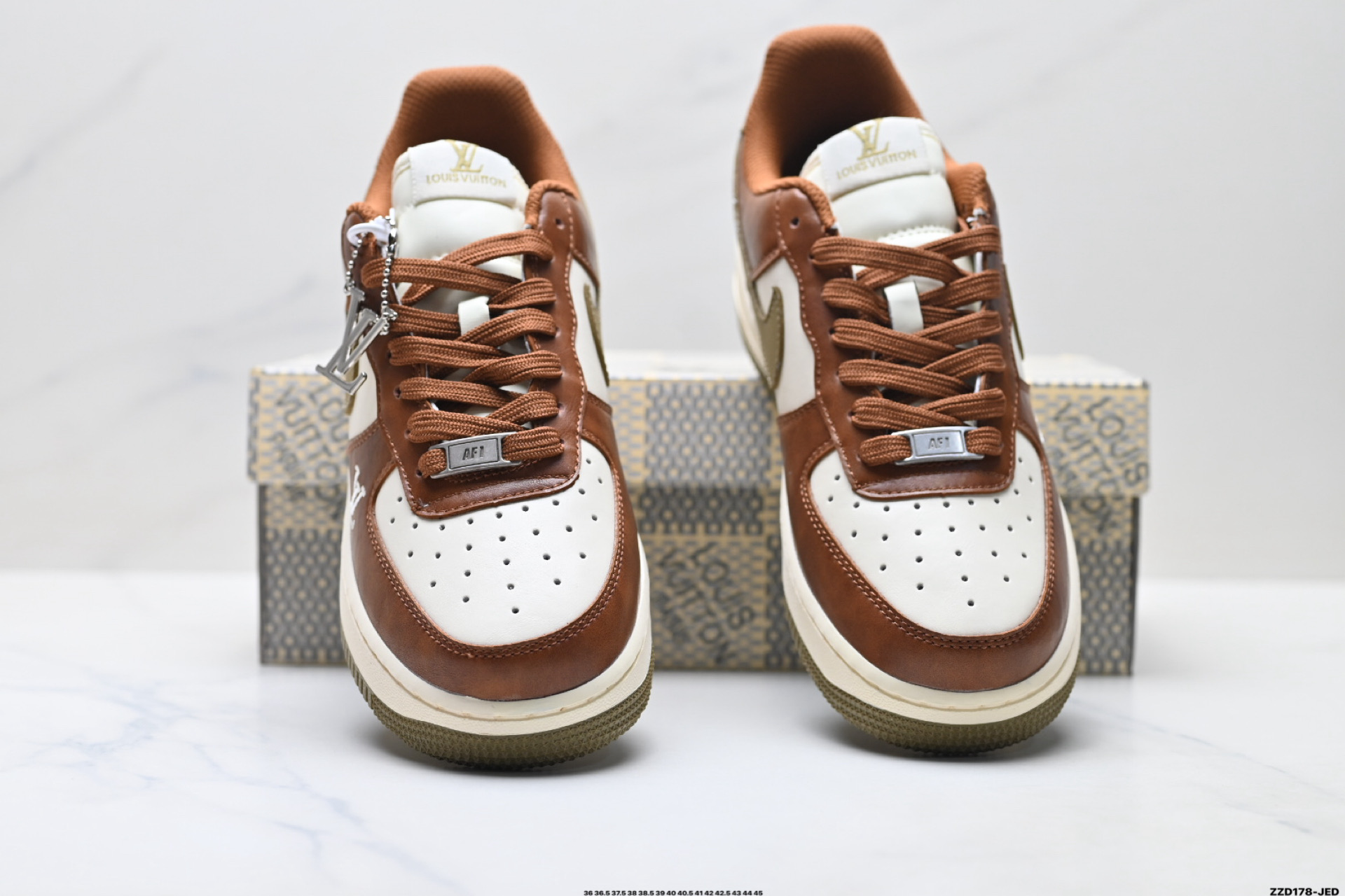 NIKE AIR FORCE 1‘07 LV8 NH0601-590