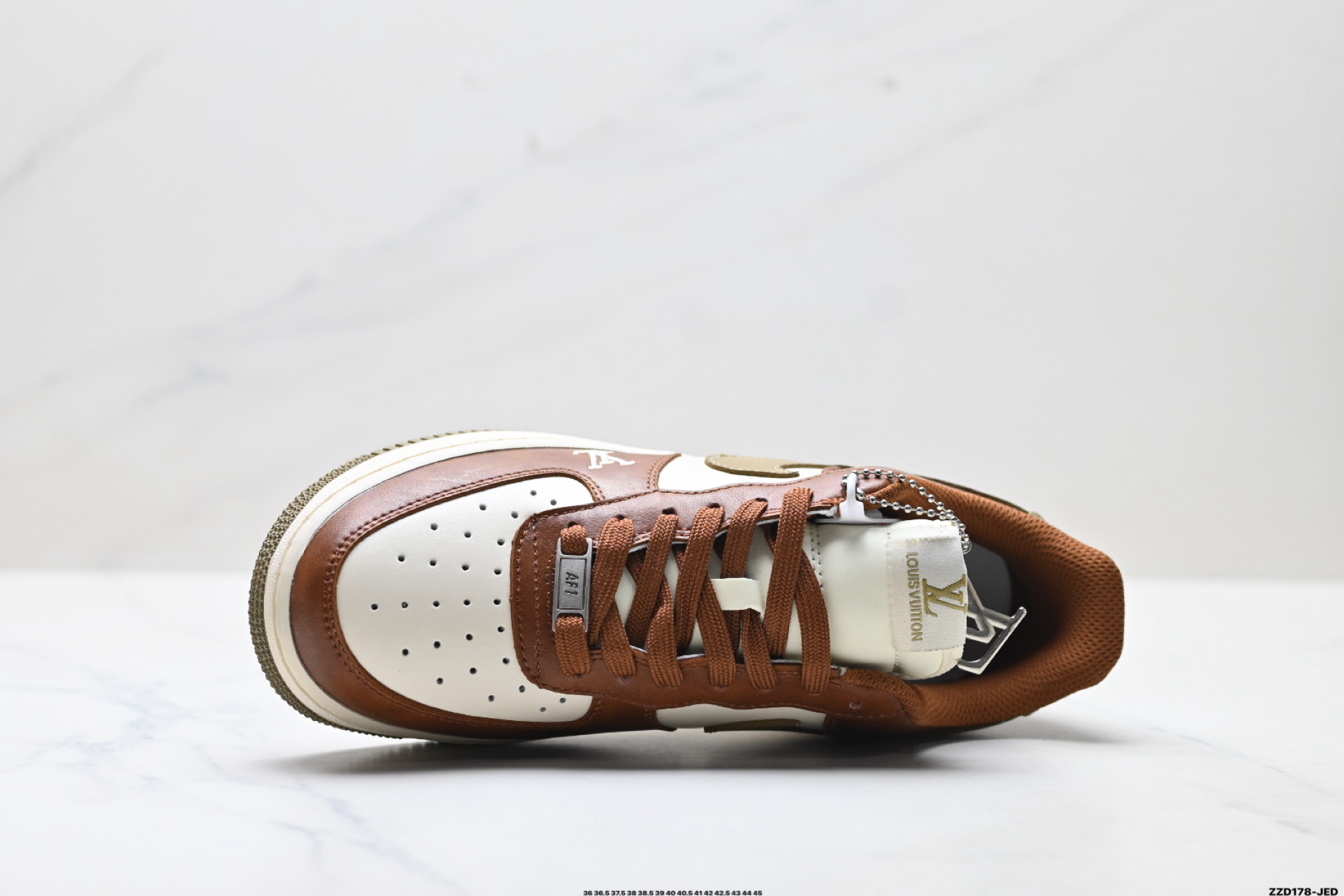 NIKE AIR FORCE 1‘07 LV8 NH0601-590