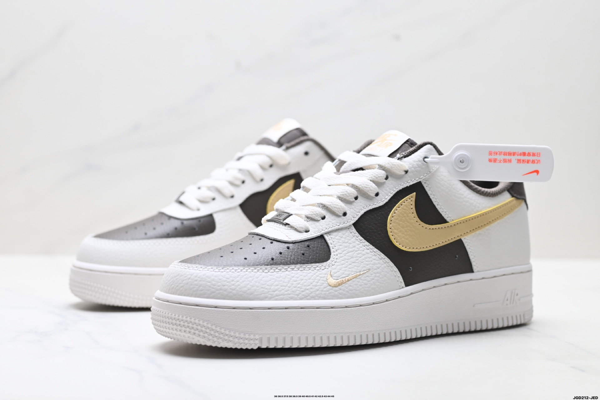 NIKE AIR FORCE 1‘07 IR0796-030