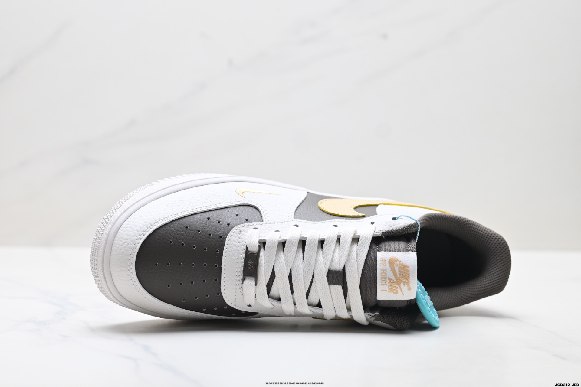 NIKE AIR FORCE 1‘07 IR0796-030