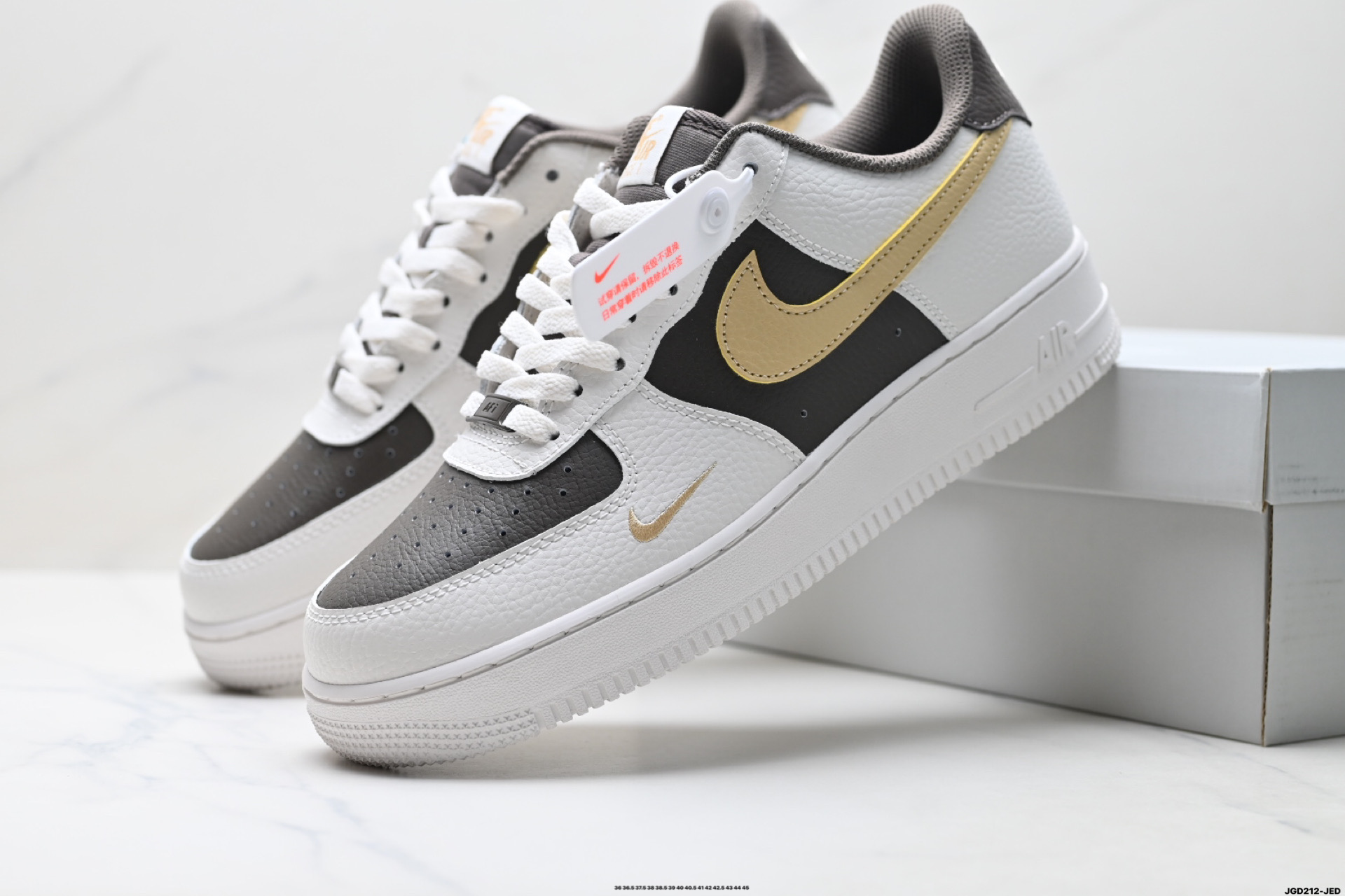 NIKE AIR FORCE 1‘07 IR0796-030