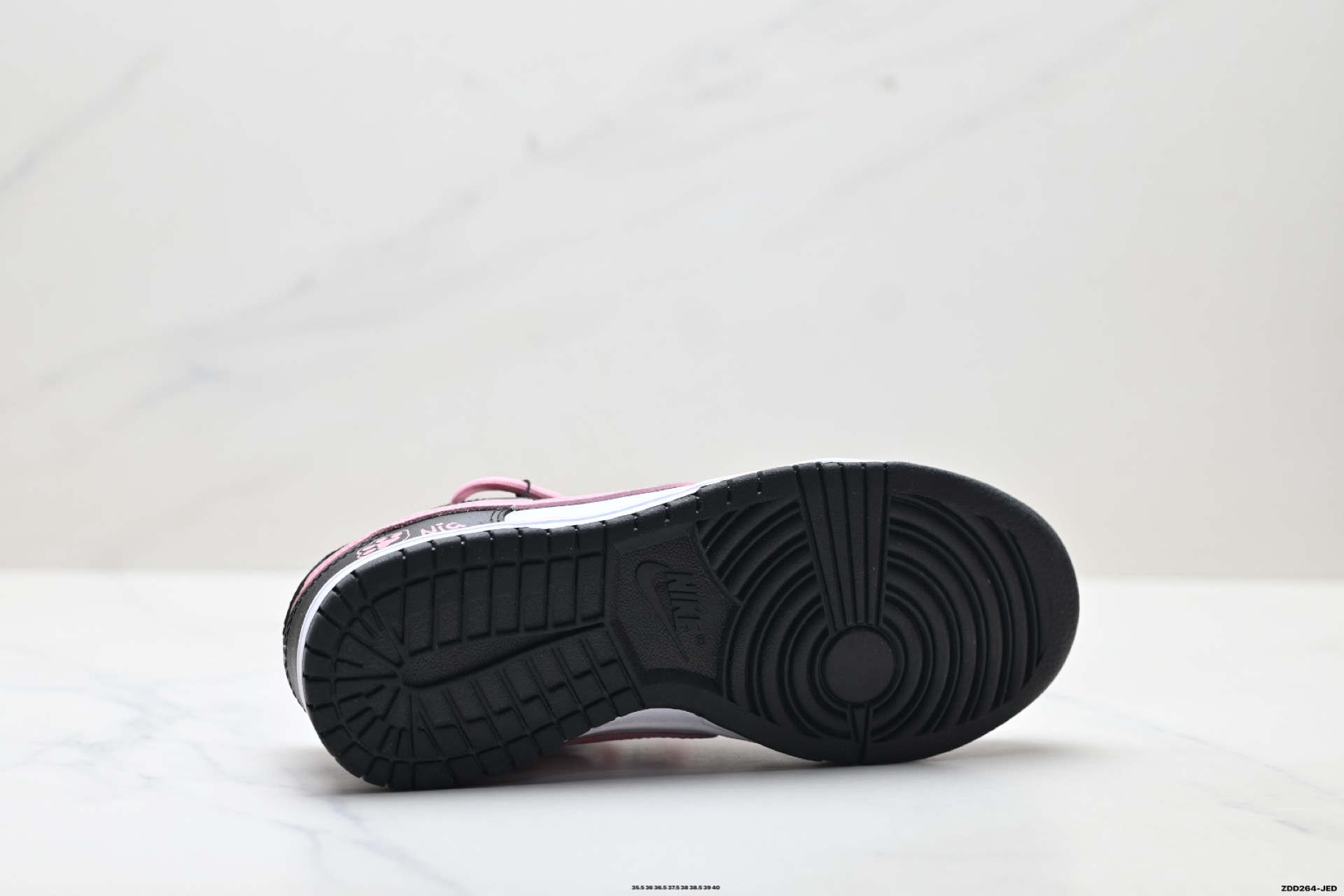 NK Dunk Low Retro “DIY高端定制” 低帮休闲运动板鞋 DD1503-101 NK Dunk Low Retro “DIY高端定制” 低帮休闲运动板鞋 DD1503-101