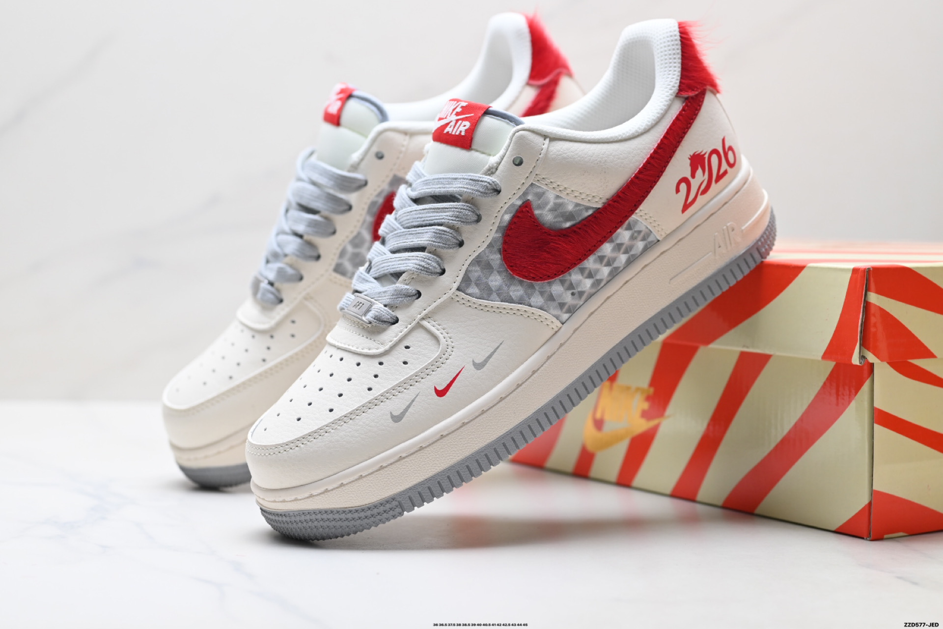 270 NIKE AIR FORCE 1‘07 LV8 XT6998-153