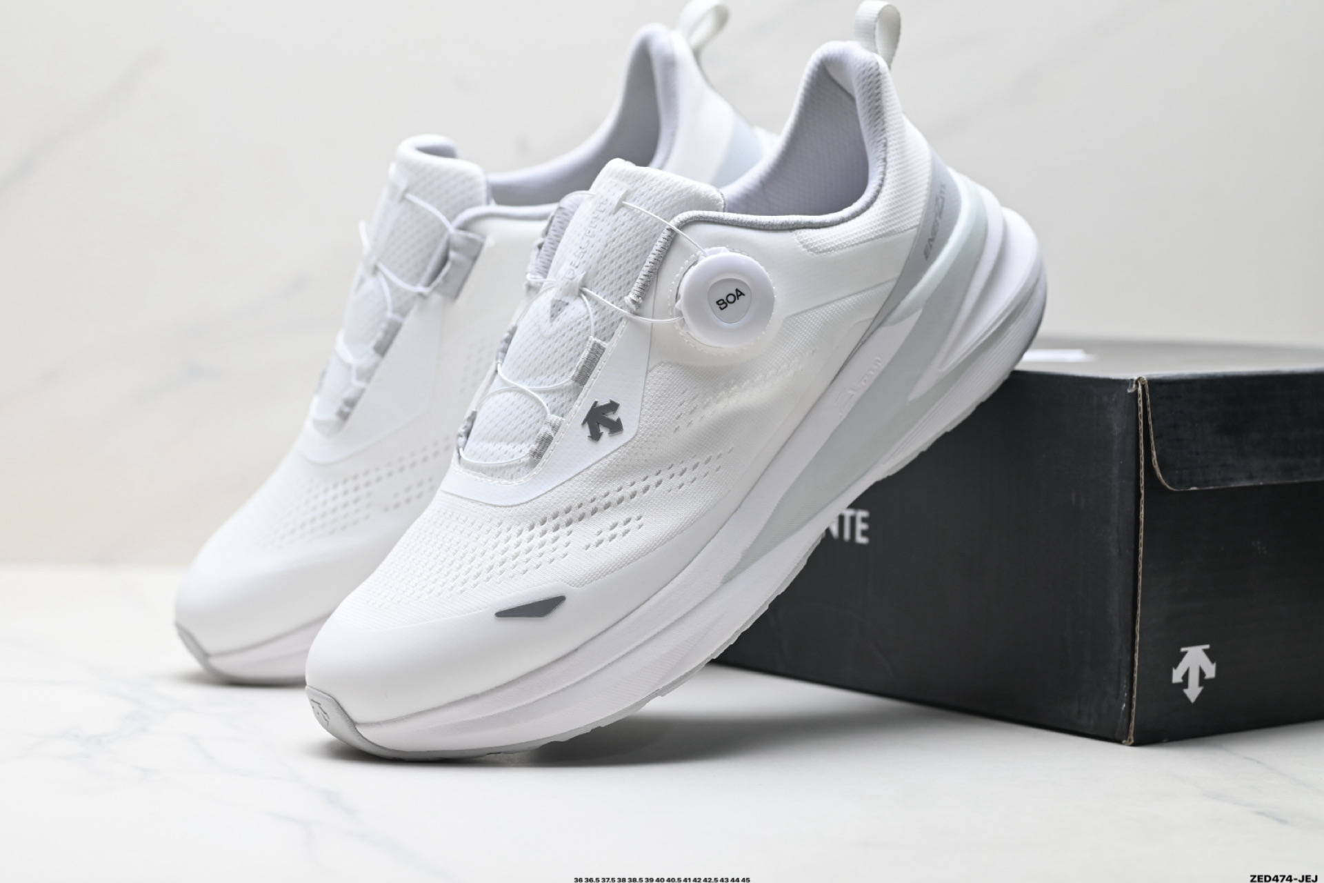 迪桑特DESCENTE LAVITATE WIRE 3.0 舒适百搭防滑耐磨 低帮 休闲跑步鞋 D5232RRN07-Top High Quatity Cheap Sneakers Fashion Clothing Clothes Bags handbags Shoes of all Brand wholesale With The best Quality And Beautiful Price from China Factory Chinese suppliers wholesaler seller 迪桑特DESCENTE LAVITATE WIRE 3.0 舒适百搭防滑耐磨 低帮 休闲跑步鞋 D5232RRN07