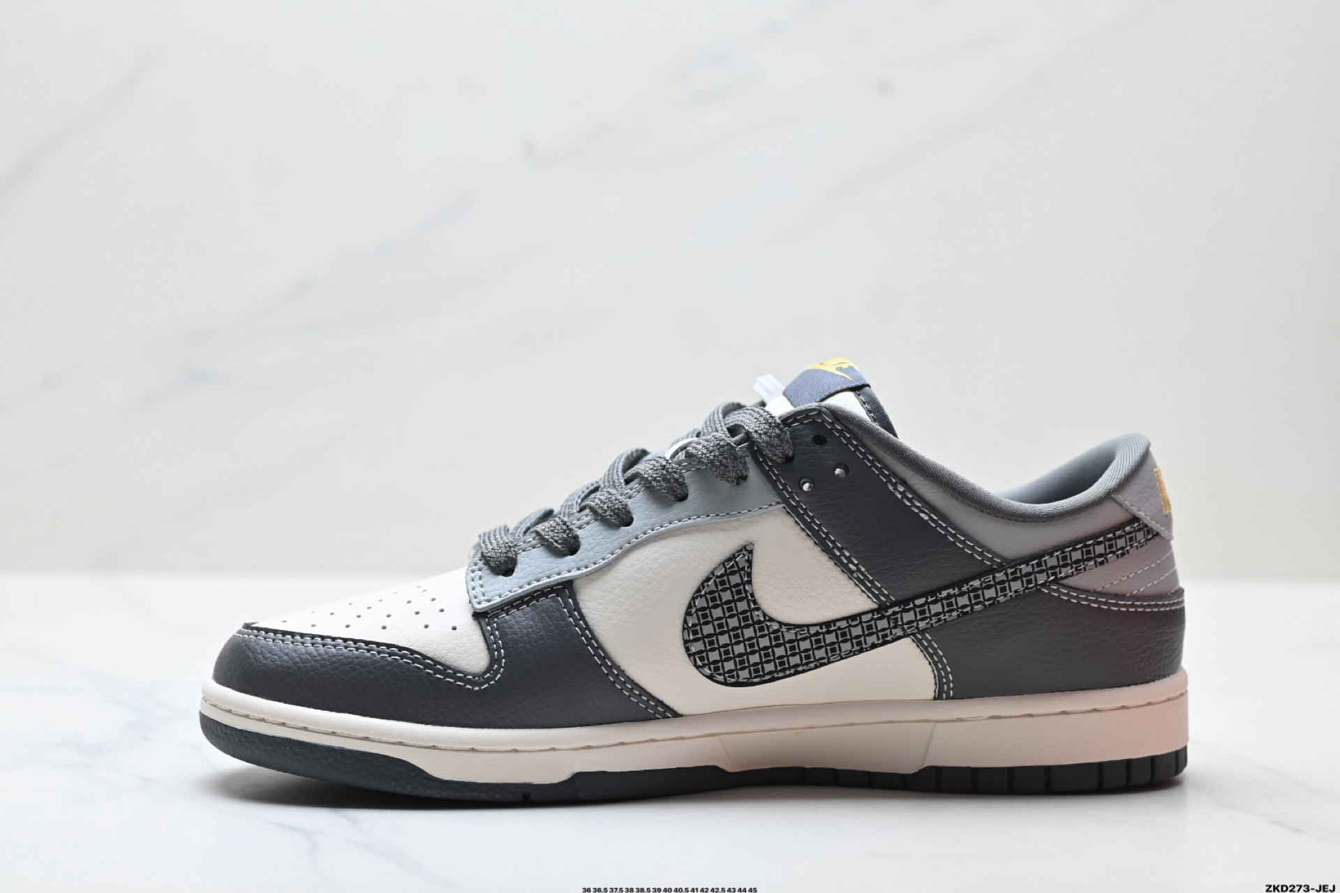 Nike Dunk Low Retro ‘DIY高端定制’耐克 低帮休闲运动板鞋 HG0026-012-Top High Quatity Cheap Sneakers Fashion Clothing Clothes Bags handbags Shoes of all Brand wholesale With The best Quality And Beautiful Price from China Factory Chinese suppliers wholesaler seller Nike Dunk Low Retro ‘DIY高端定制’耐克 低帮休闲运动板鞋 HG0026-012
