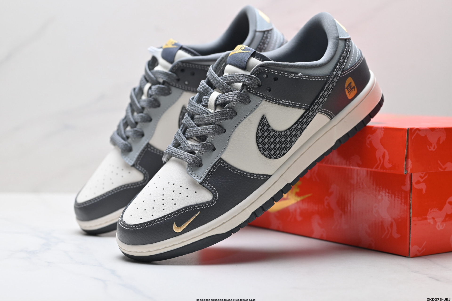 Nike Dunk Low Retro ‘DIY高端定制’耐克 低帮休闲运动板鞋 HG0026-012-Top High Quatity Cheap Sneakers Fashion Clothing Clothes Bags handbags Shoes of all Brand wholesale With The best Quality And Beautiful Price from China Factory Chinese suppliers wholesaler seller Nike Dunk Low Retro ‘DIY高端定制’耐克 低帮休闲运动板鞋 HG0026-012