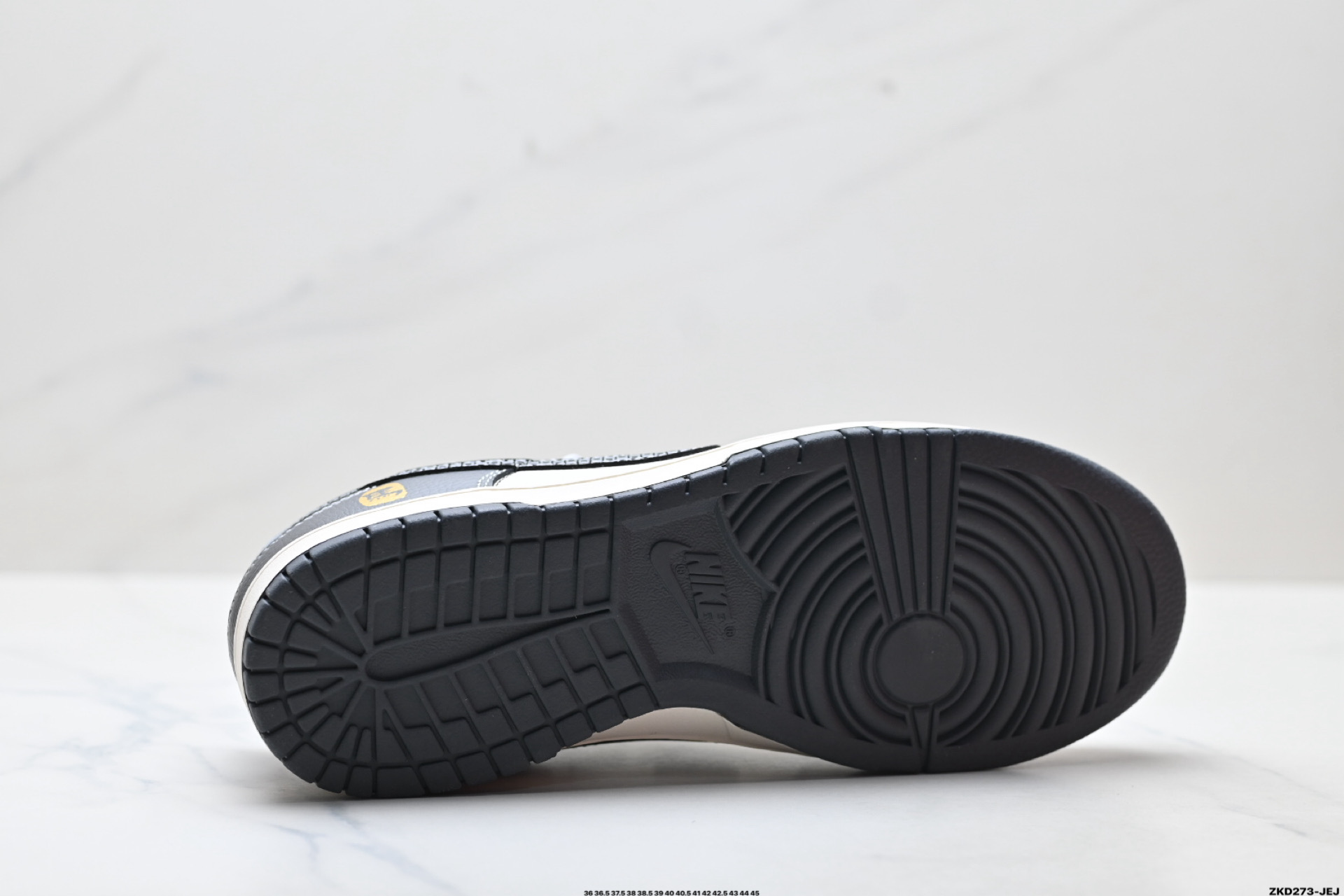 Nike Dunk Low Retro ‘DIY高端定制’耐克 低帮休闲运动板鞋 HG0026-012-Top High Quatity Cheap Sneakers Fashion Clothing Clothes Bags handbags Shoes of all Brand wholesale With The best Quality And Beautiful Price from China Factory Chinese suppliers wholesaler seller Nike Dunk Low Retro ‘DIY高端定制’耐克 低帮休闲运动板鞋 HG0026-012