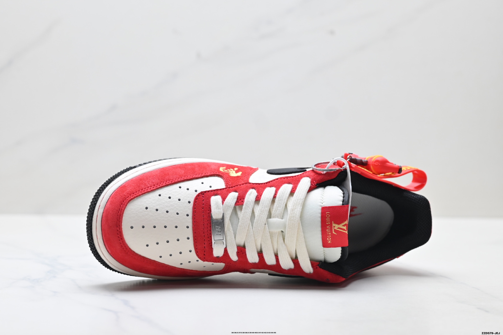 NIKE AIR FORCE 1‘07 LV8 FF9989-005