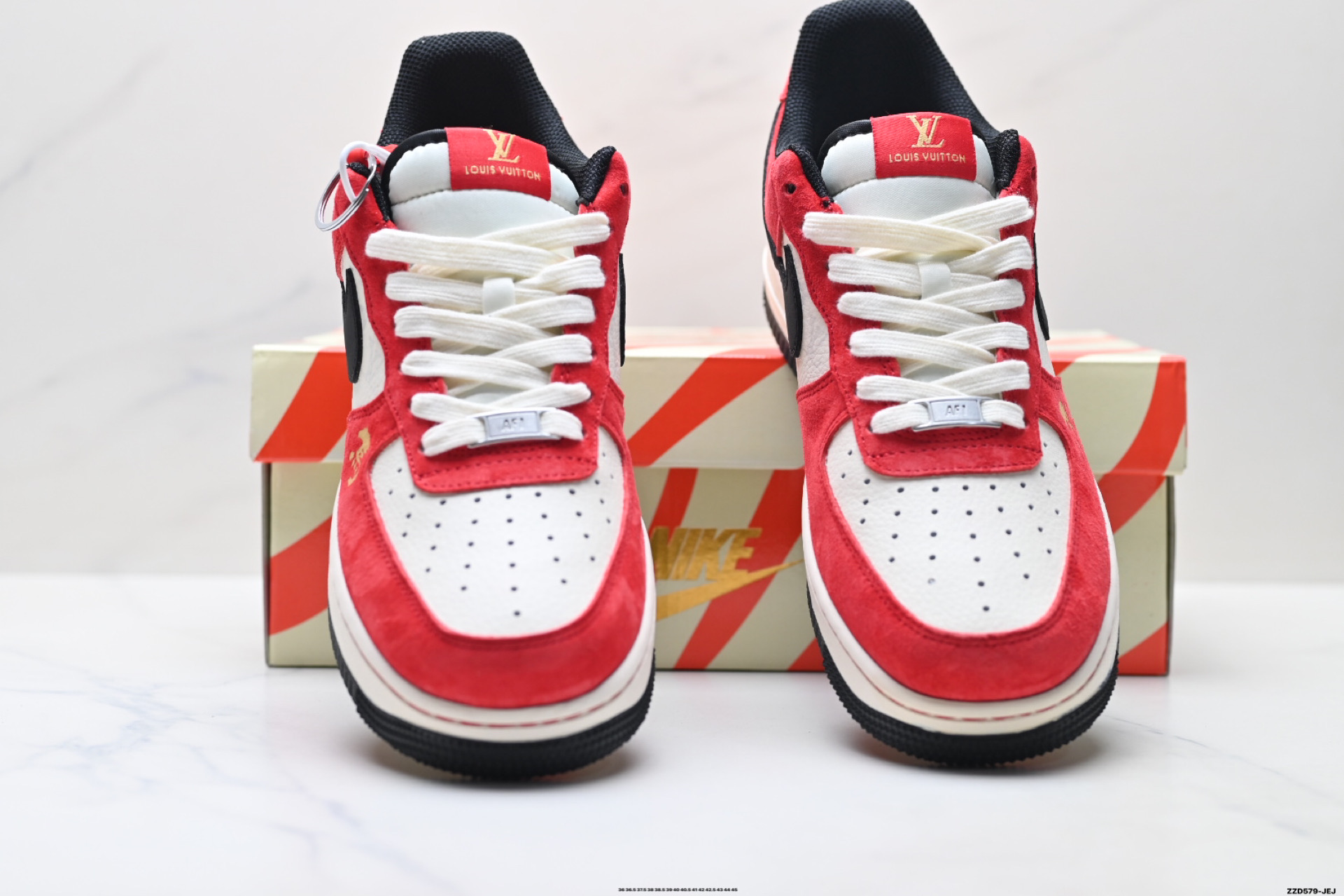 NIKE AIR FORCE 1‘07 LV8 FF9989-005